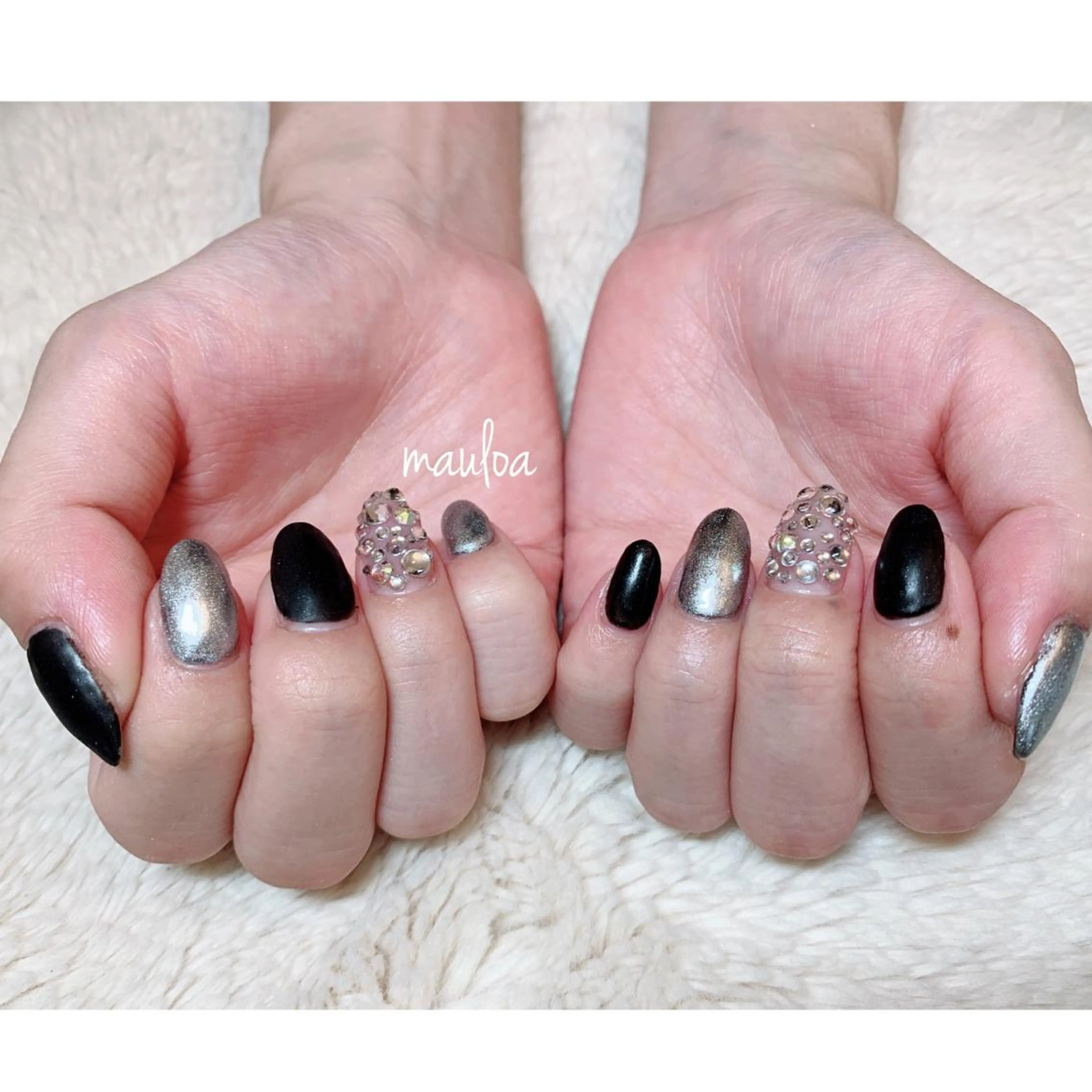 ネイル シルバー pipi..所属・pipi ..のネイルデザイン