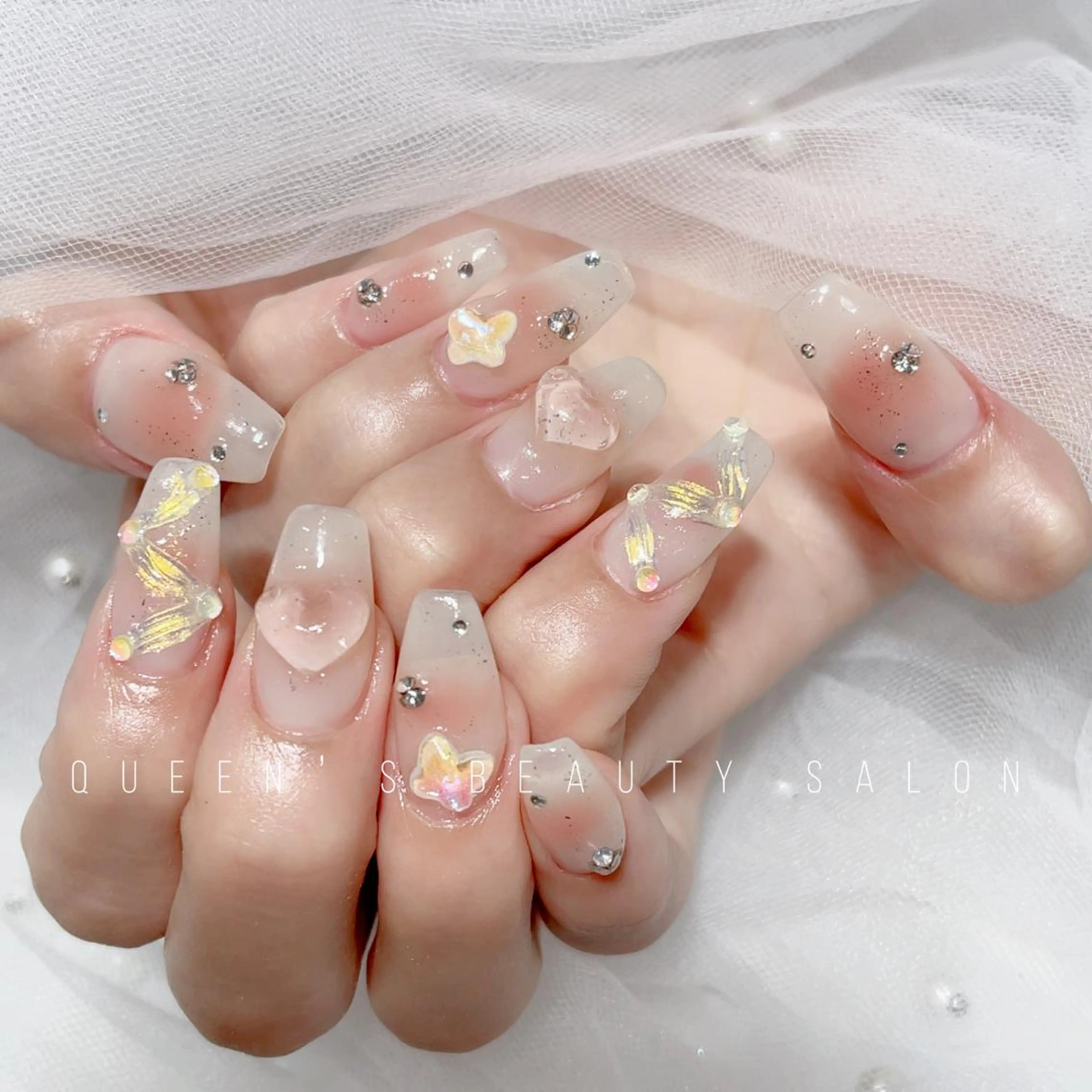 ネイル ハンドネイル Queen’s 歌舞伎町店のネイルデザイン