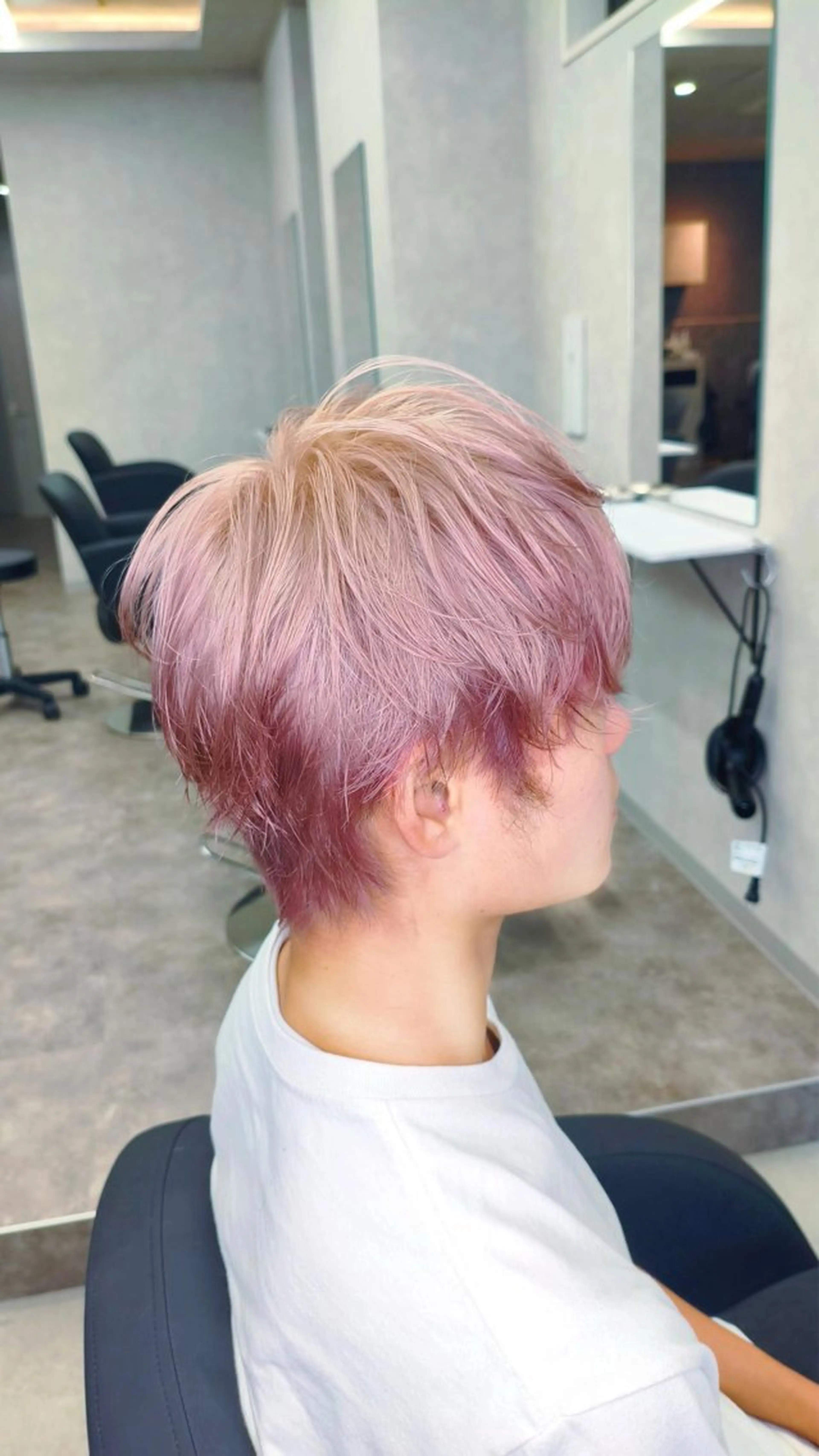 ロング カラー ヘアカラー トリートメント 森山 謙斗のヘアスタイル