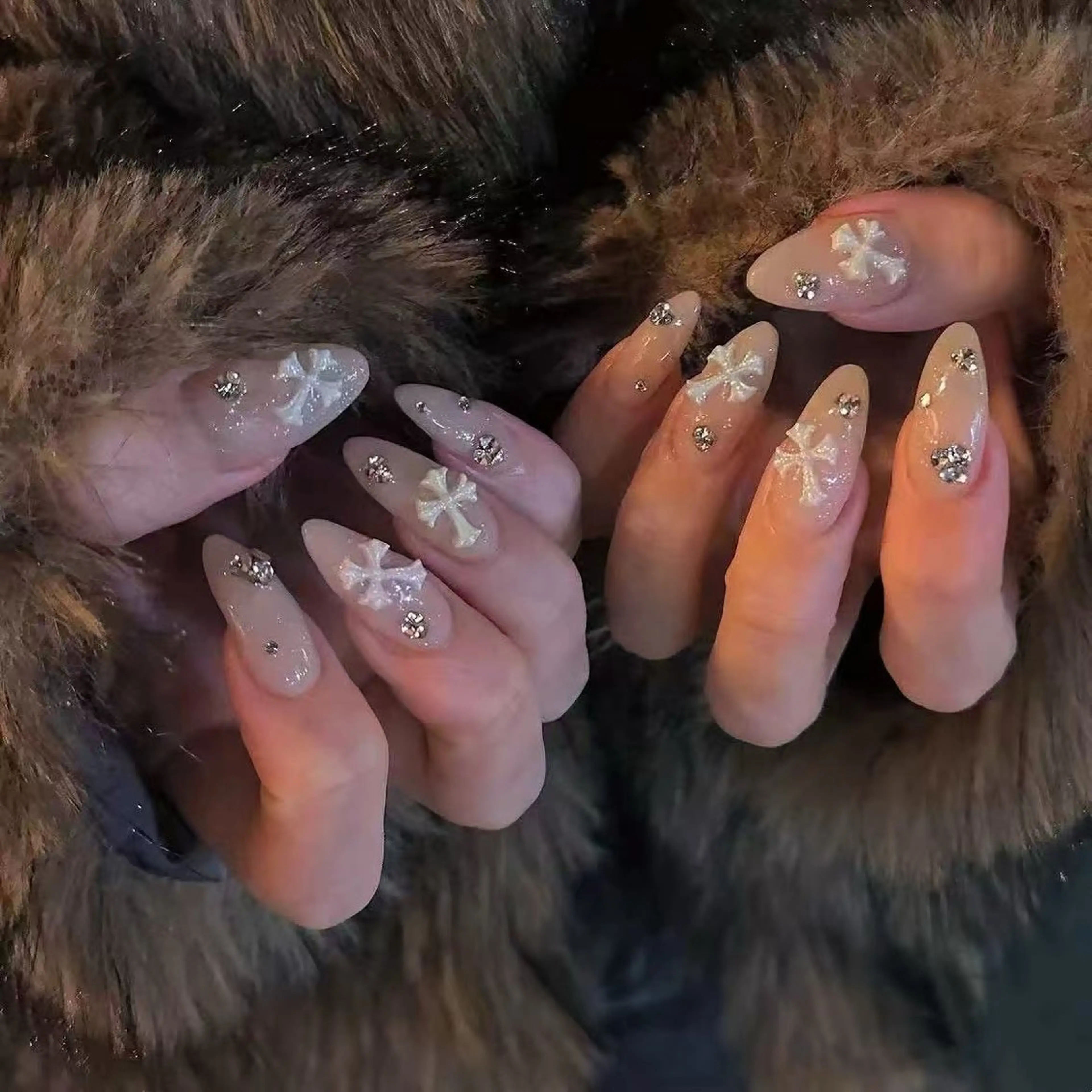 ネイル フラワーネイル フレンチネイル ジェルネイル ガラスフレンチ ハート ハンドネイル BabyYouMi nailのネイルデザイン