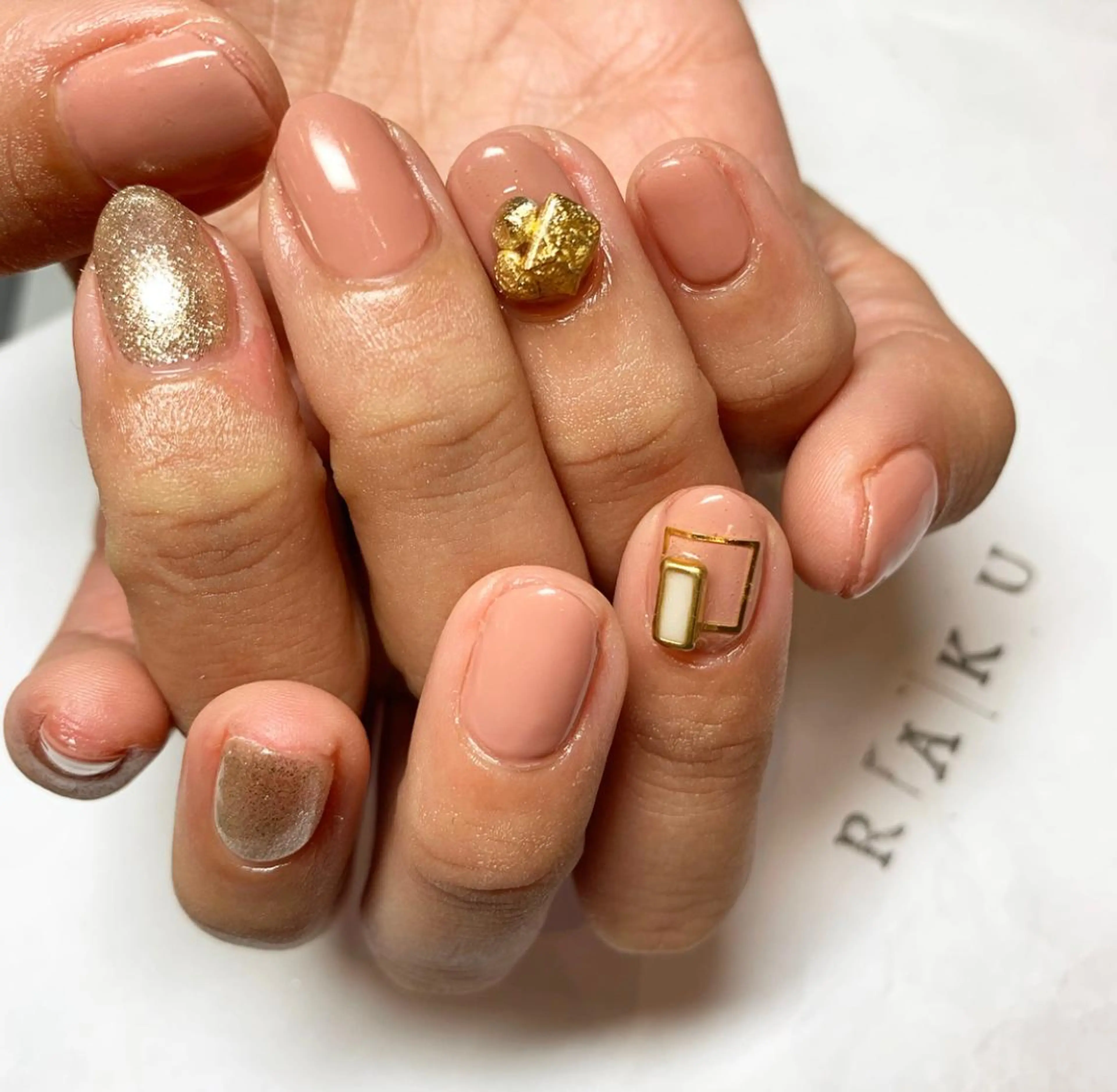 ネイル 駒月 明日香のネイルデザイン