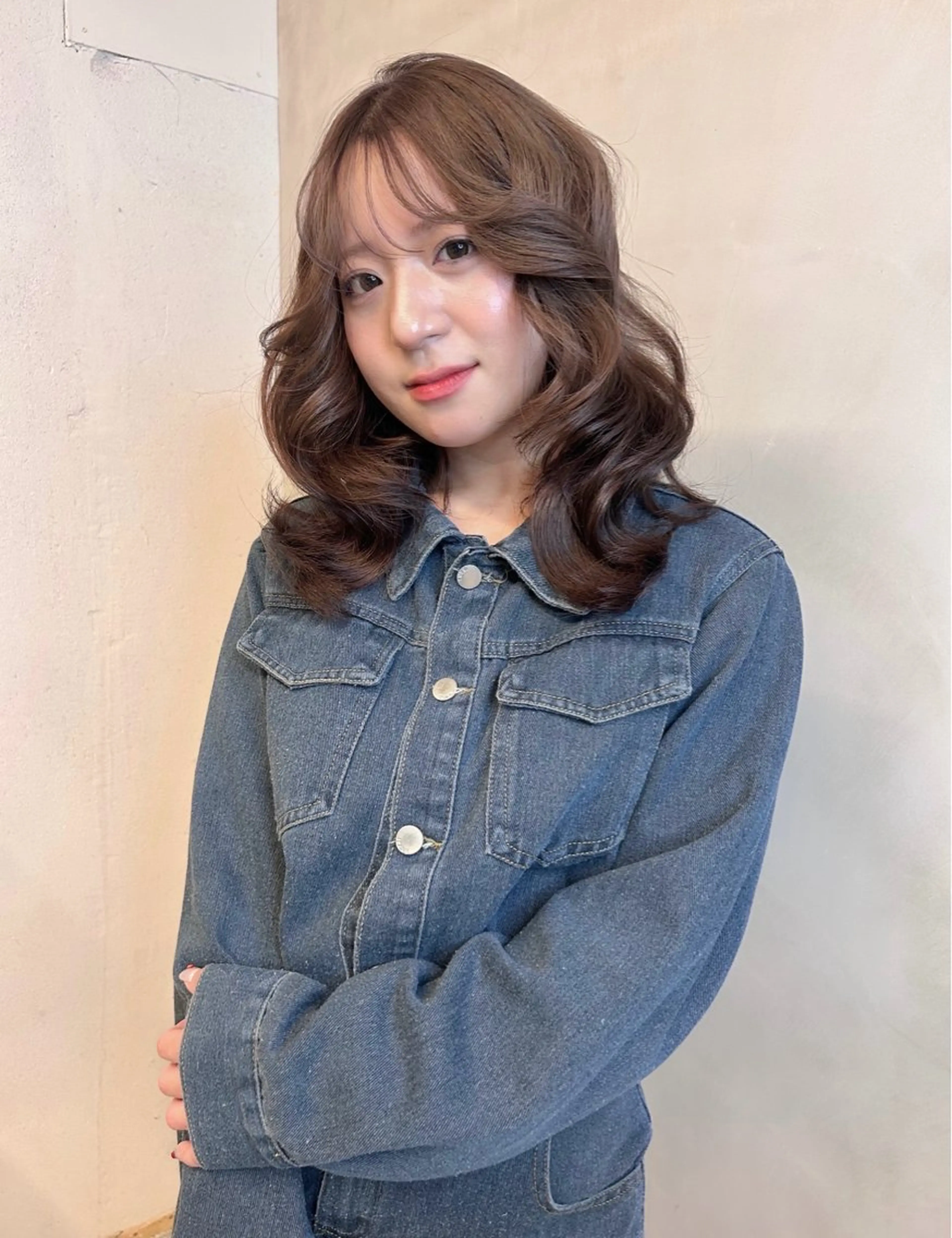 セミロング カラー 透明感カラー ヘアカラー ゆほこ クリーミーcolorのヘアスタイル