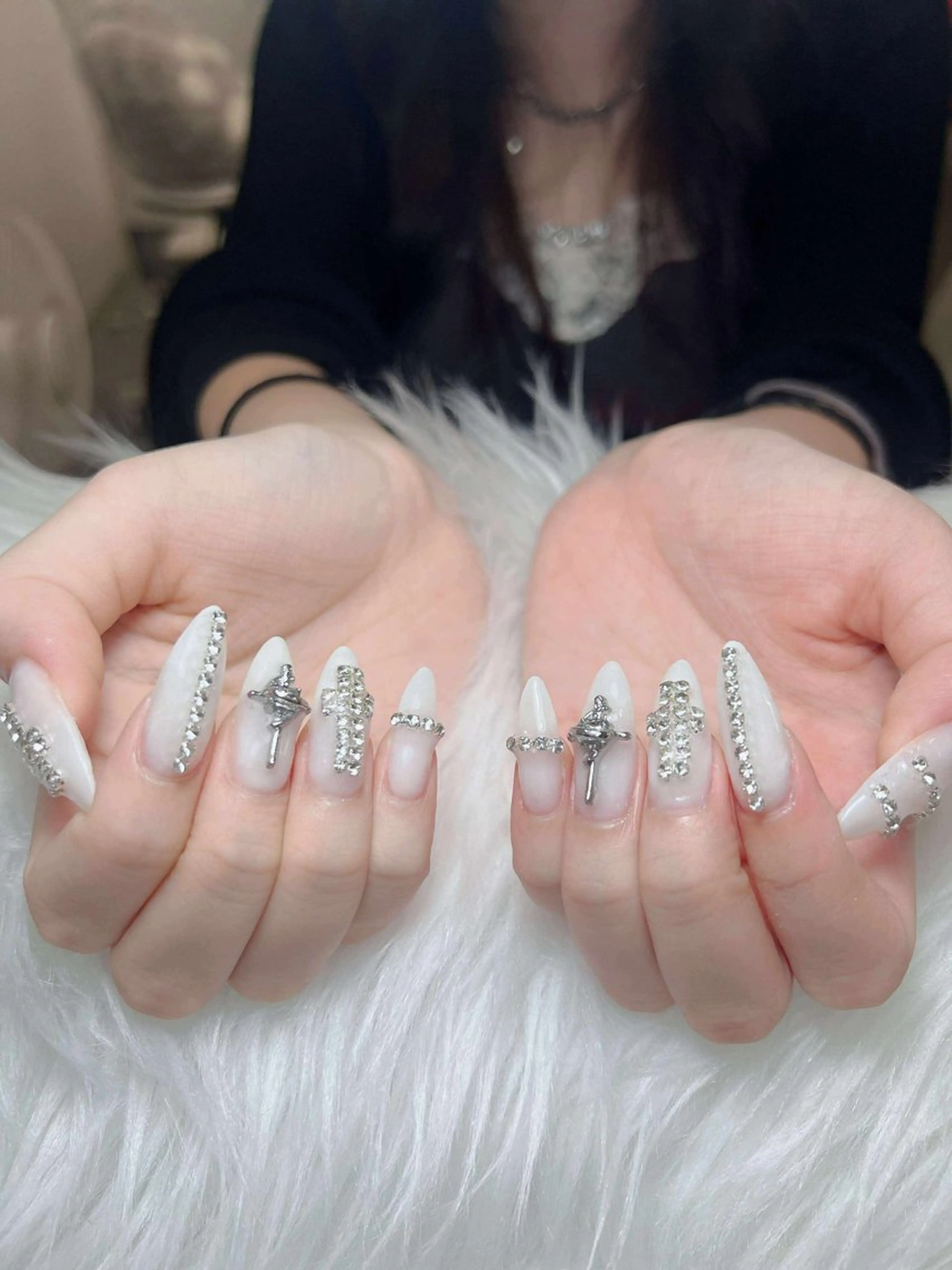 ネイル オーロラネイル チークネイル フットネイル フレンチネイル 韓国ネイル ハンドネイル Lumi Nail 新大久保3‘のネイルデザイン