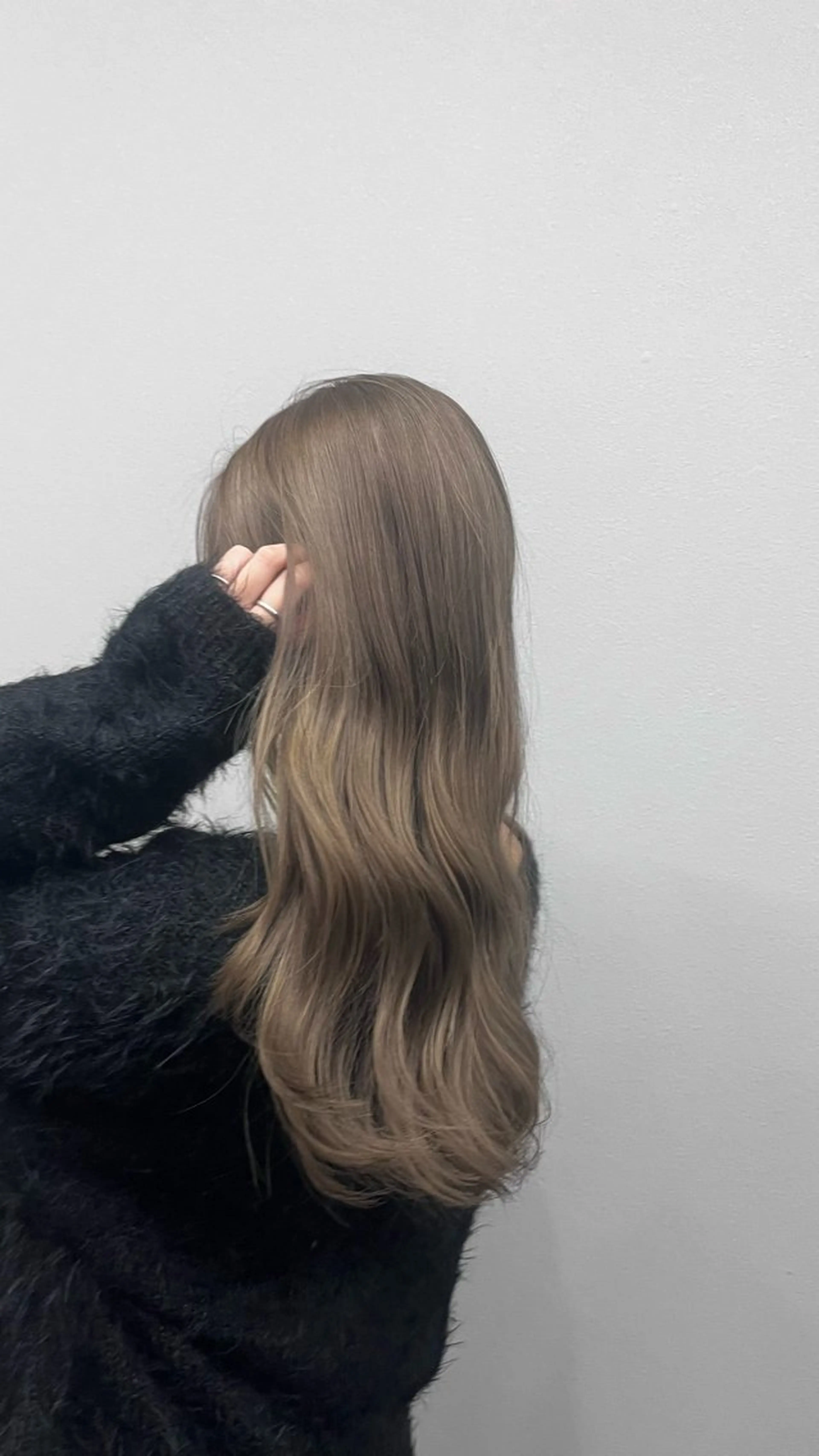 ロング BALE所属・祥華(さちか)／透 明感カラー／髪質改善のヘアスタイル