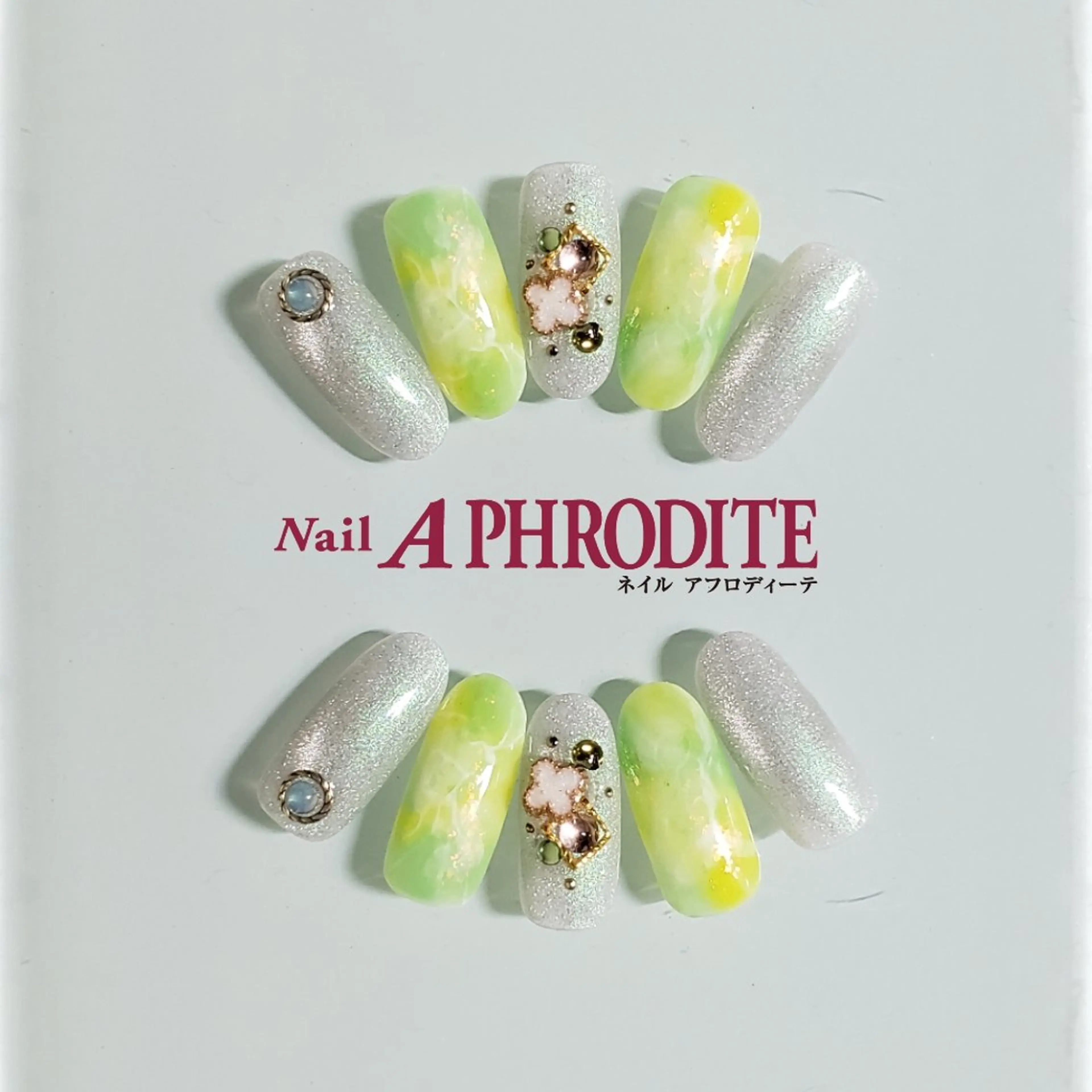 ネイル ジェルネイル ニュアンスネイル スカルプネイル ソフトジェル ネイルチップ ハンドネイル Nail  Aphroditeのネイルデザイン