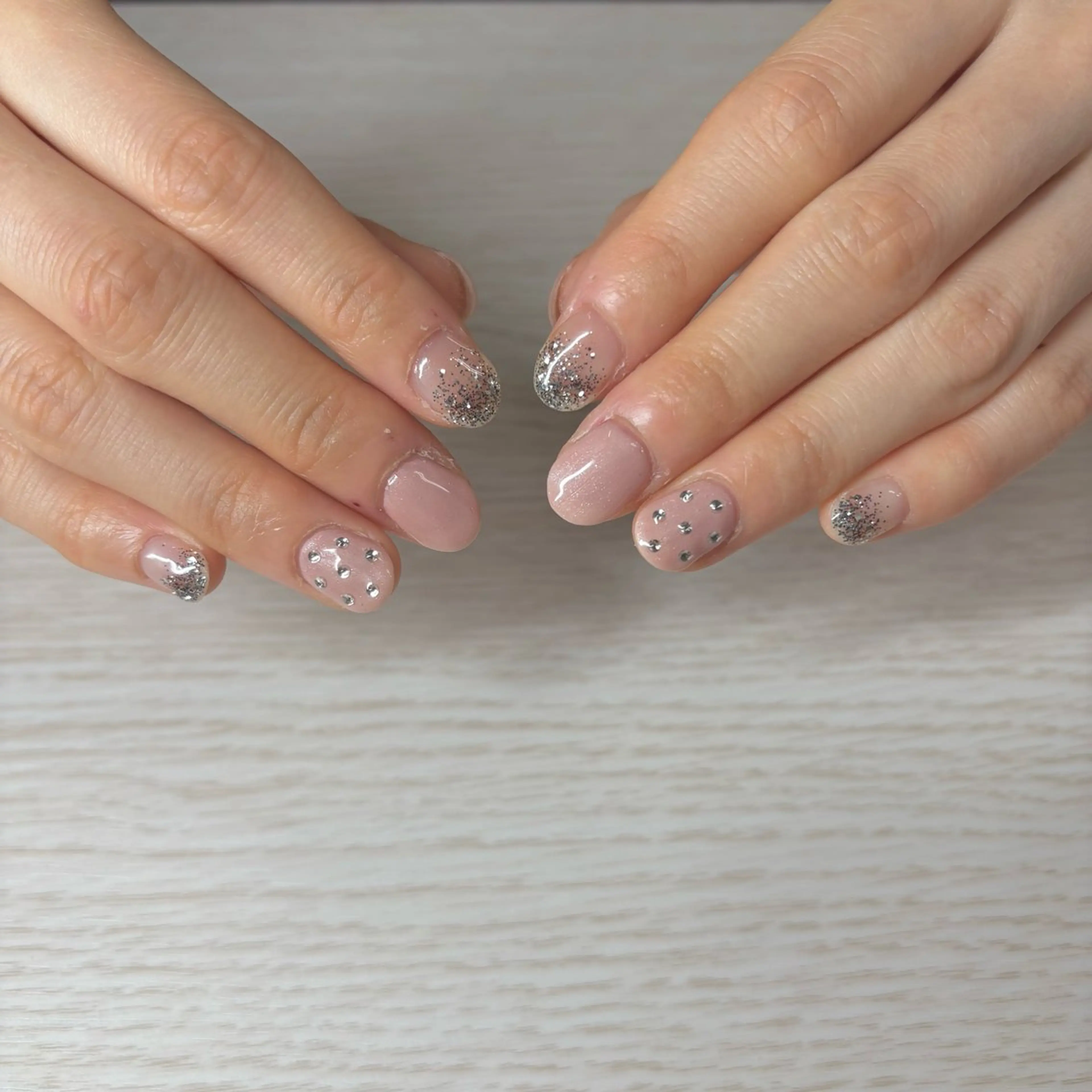 ネイル TRU NAIL大船店所属・TRU かつらのネイルデザイン