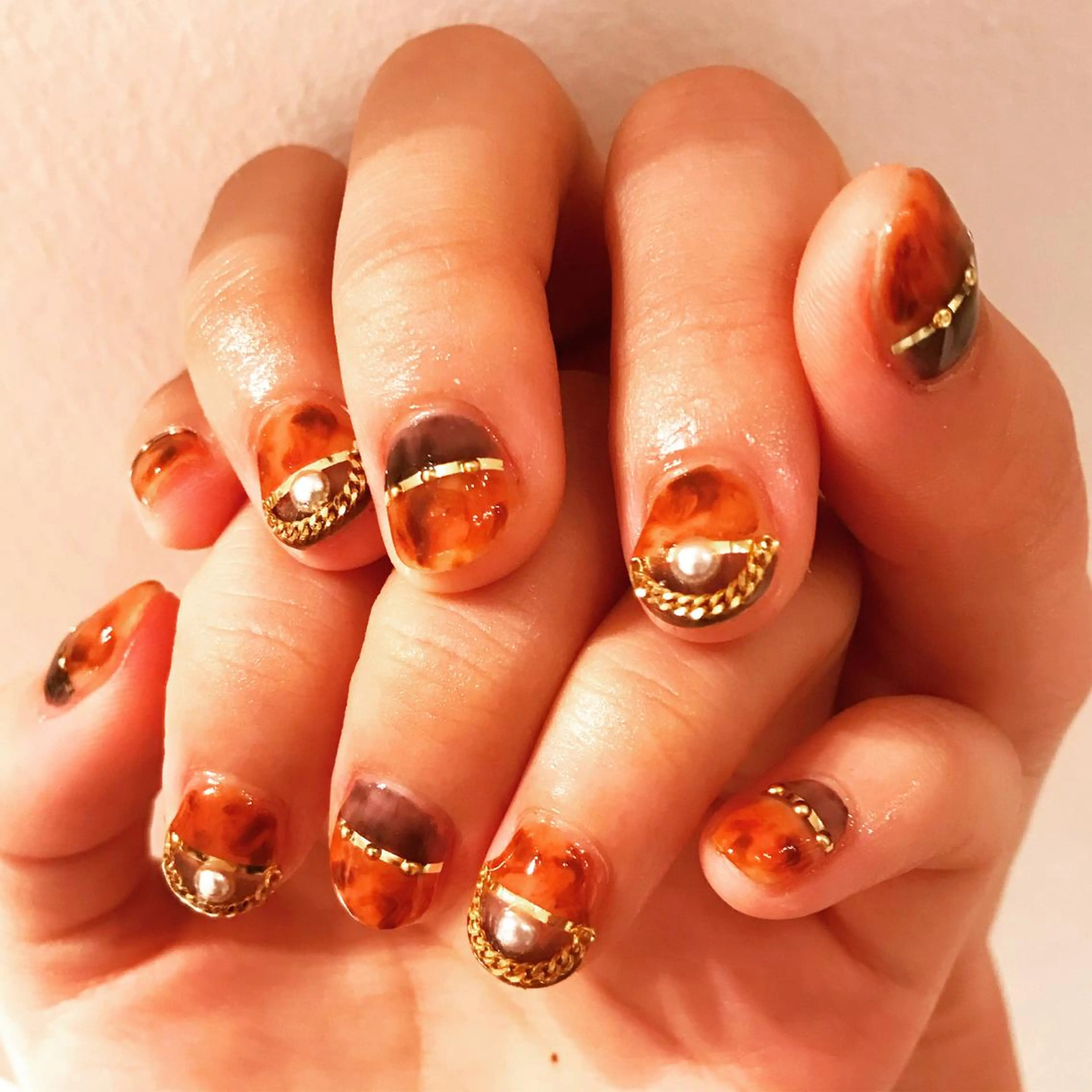 ネイル べっ甲ネイル ゴージャス Picasso nailのネイルデザイン