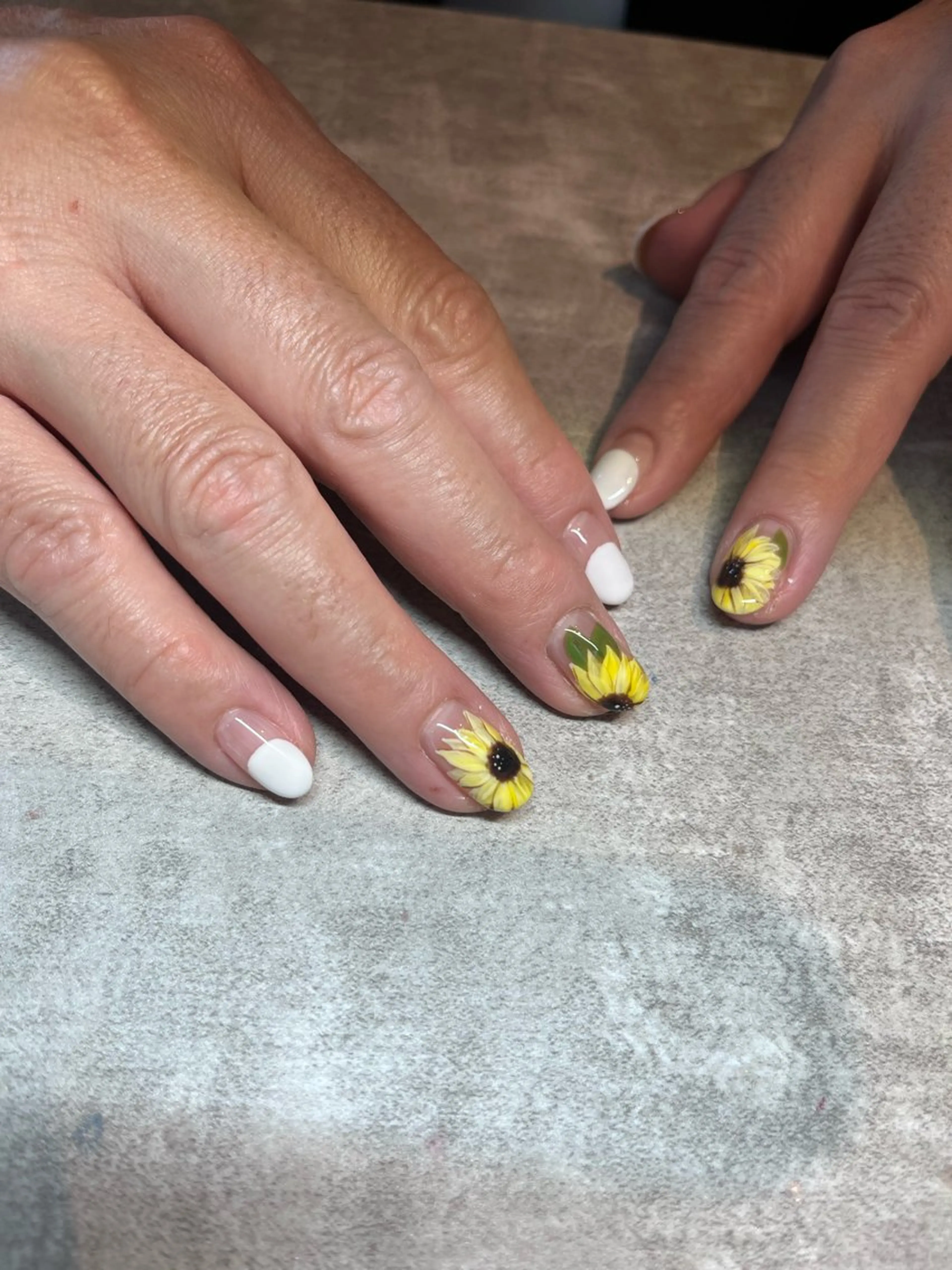 ネイル FUKA🌞 je belle 三鷹のネイルデザイン