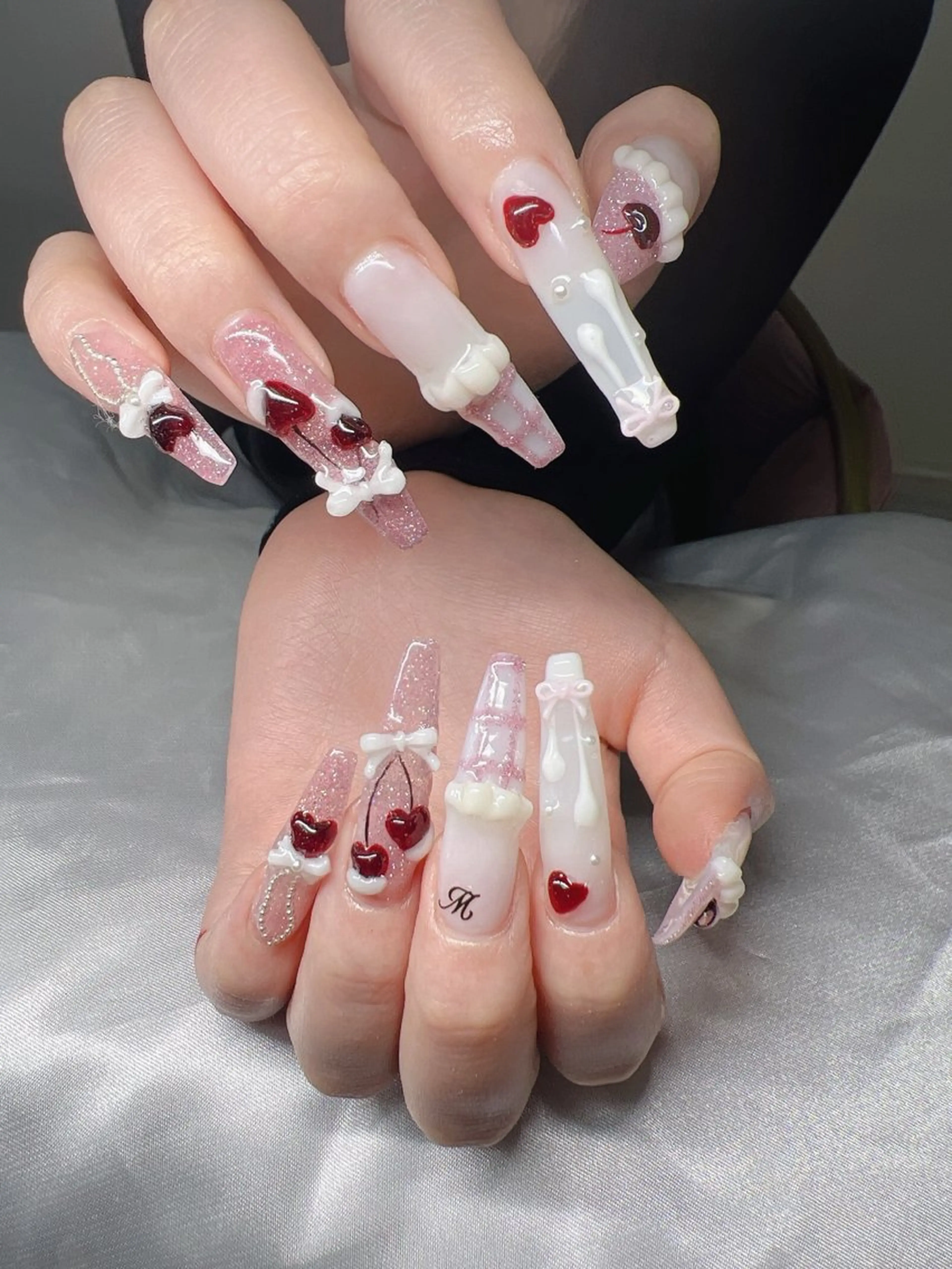 ネイル 長さ出し グラデーション 卒業式 キラキラネイル マグネットネイル Lee Nailsのネイルデザイン