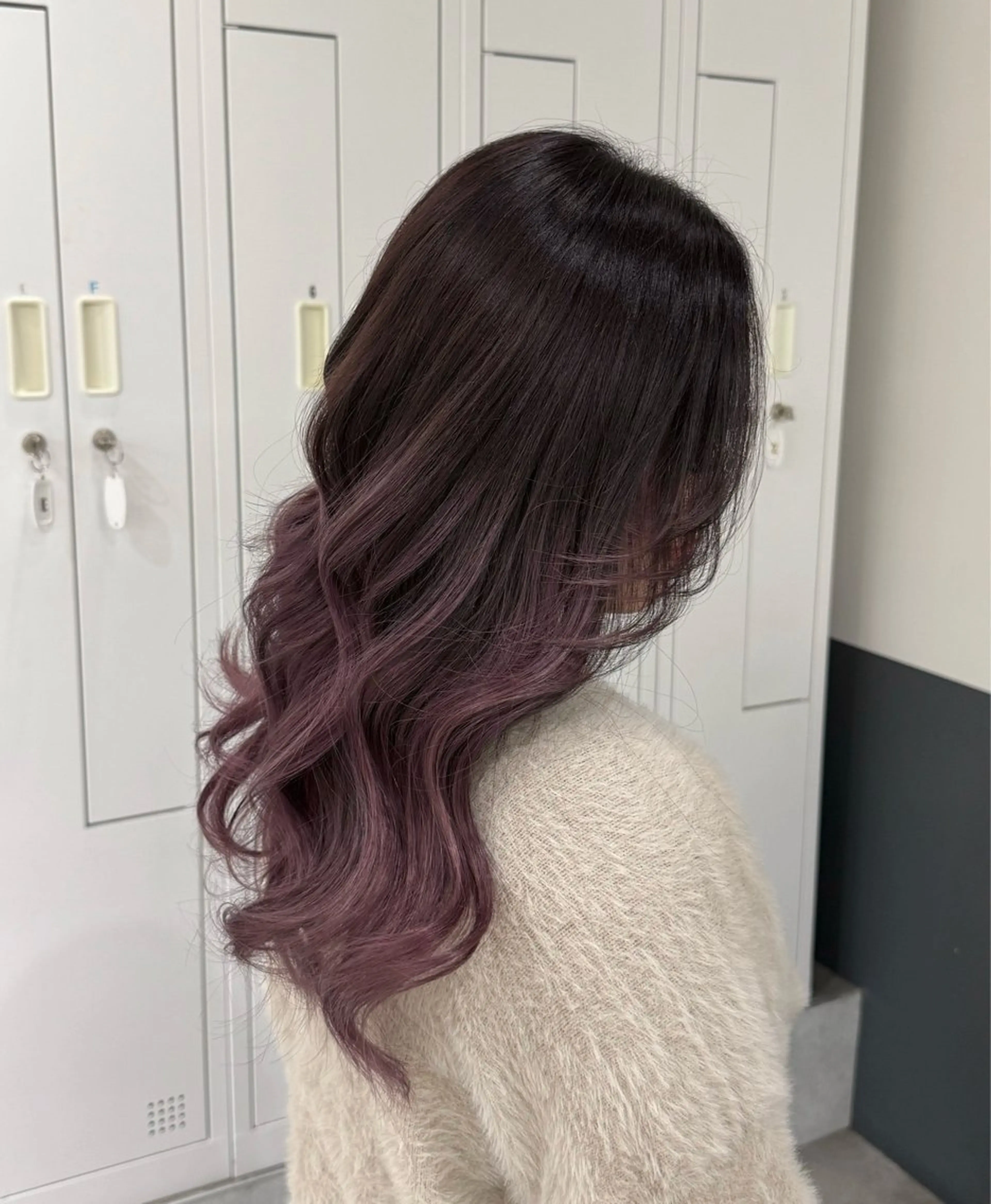 ミディアム カラー グラデーションカラー EMMA🤍 CIERA.心斎橋のヘアスタイル