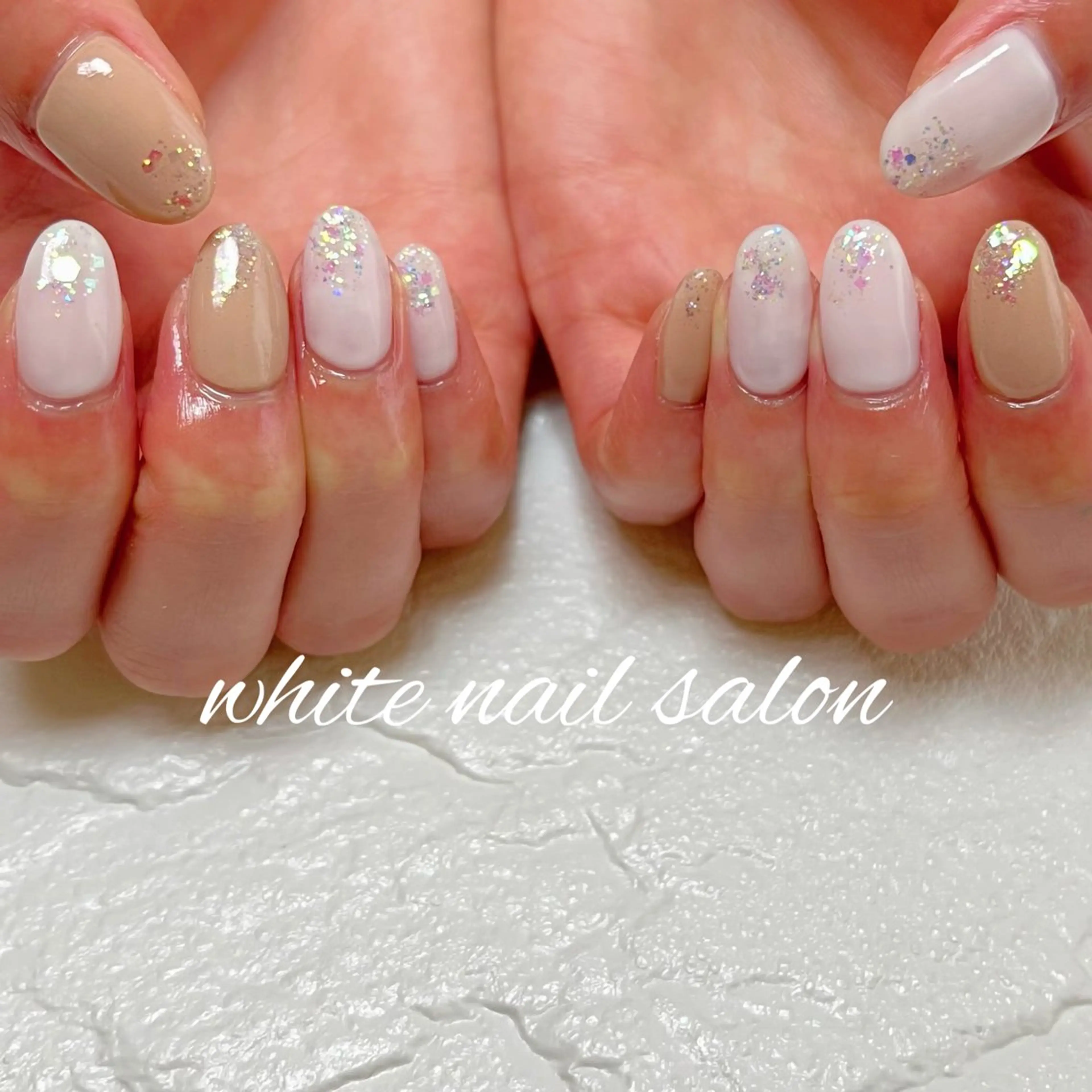 ネイル ラメ(グリッター) シンプルネイル ハンドネイル white nail salonのネイルデザイン