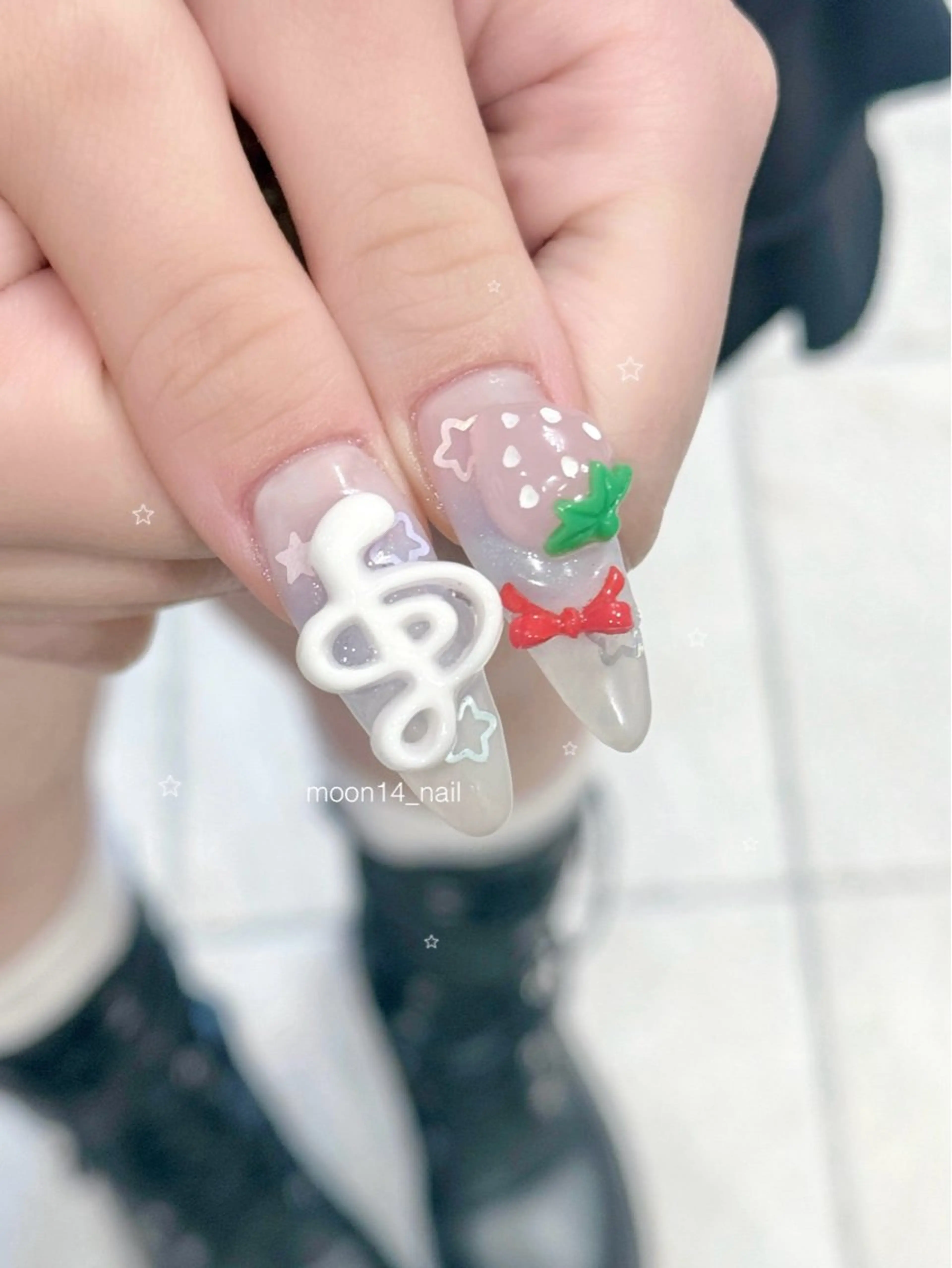 ネイル チークネイル ジェルネイル ガーリー パラジェル リボン ハンドネイル natsuki 💫のネイルデザイン