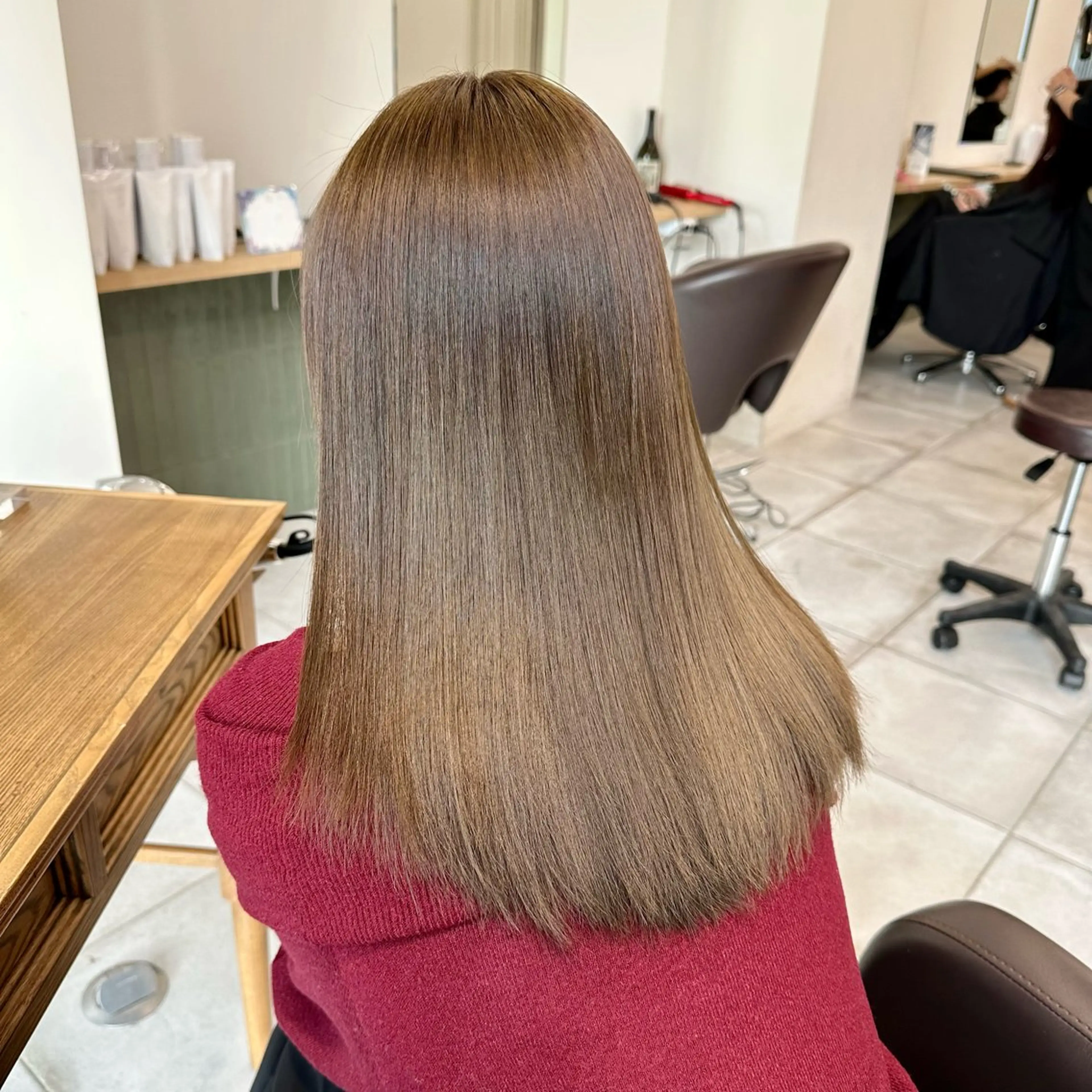 ミディアム カラー カット ヘアカラー トリートメント ブリーチなし/レイヤ ー特化🌈Tommyのヘアスタイル