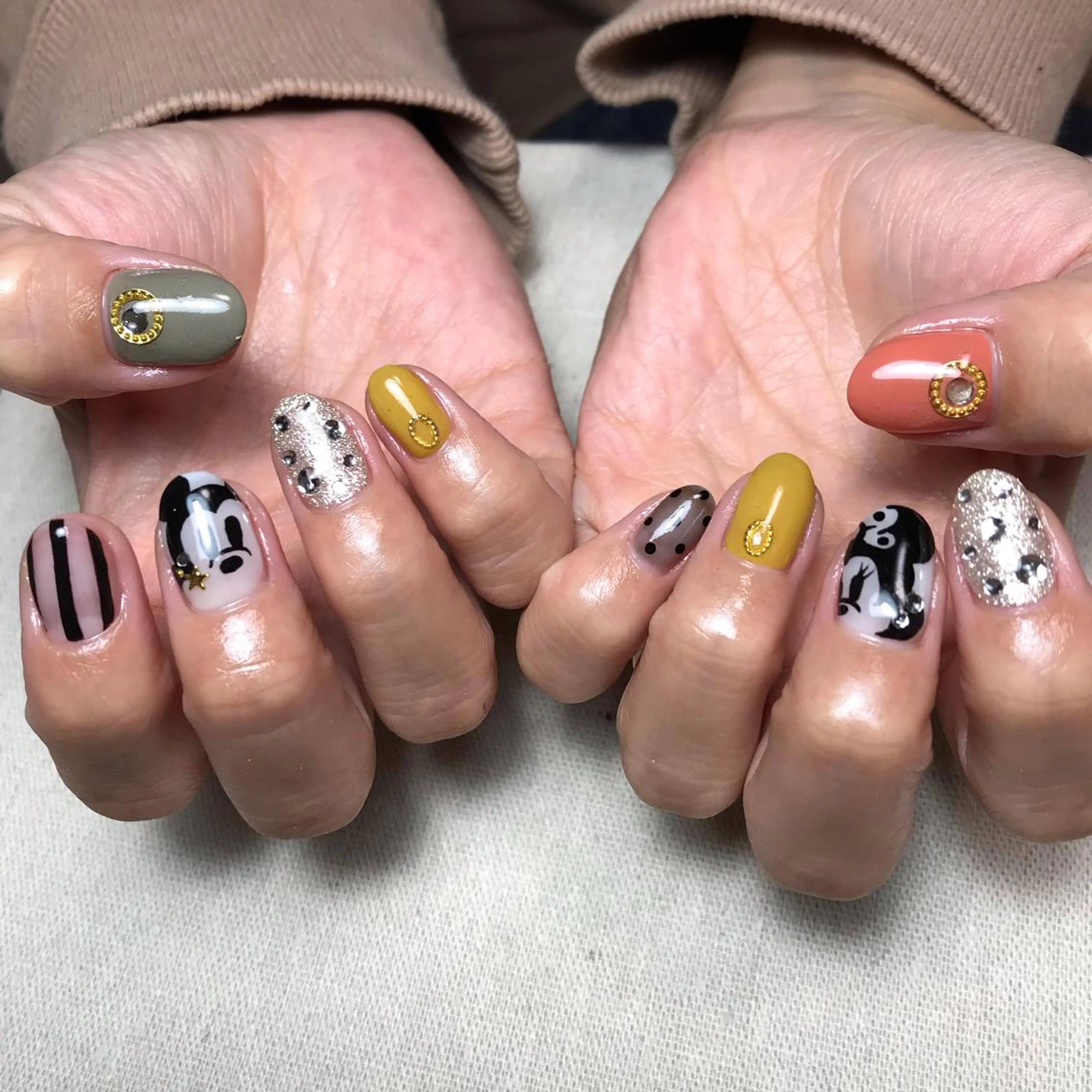 ネイル シンプルネイル ハンドネイル 💅 Ai.のネイルデザイン