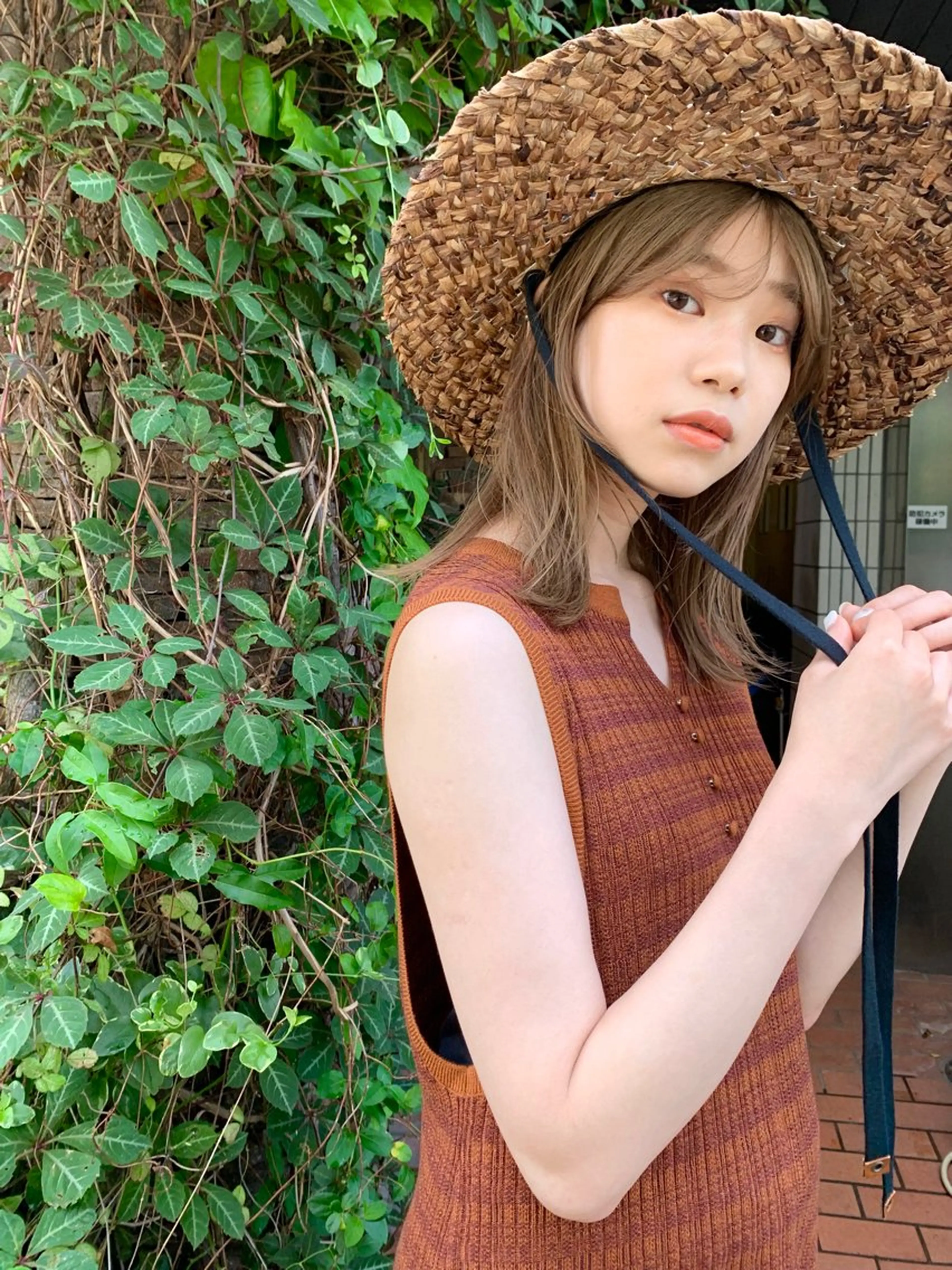 ミディアム LOREN＋透明感 オリーブhirokoのヘアスタイル