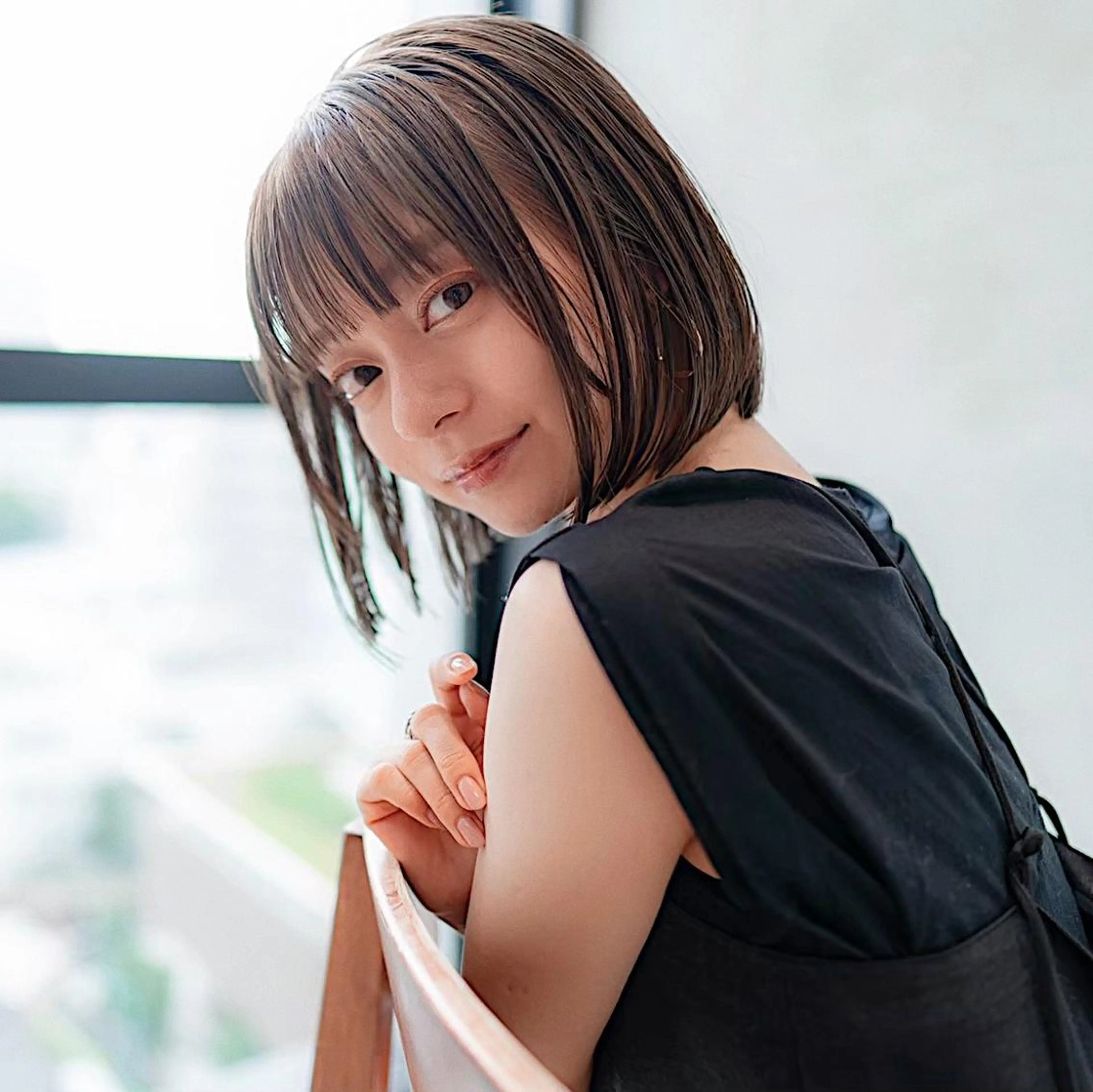 ショート カラー ヘアアレンジ ボブ 波巻きスパイラルパー マ/シャドウパーマ駿のヘアスタイル