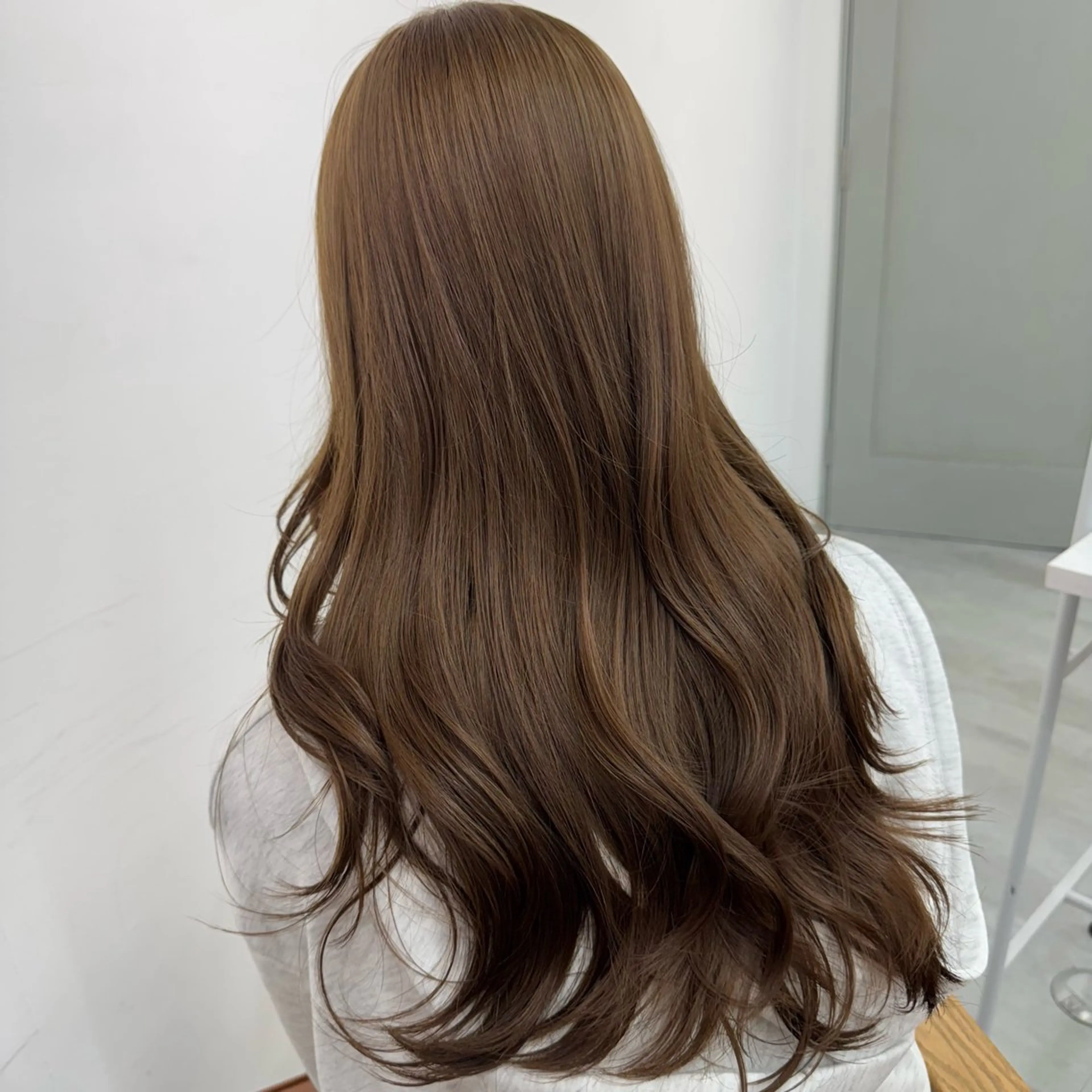 ロング カラー ヘアアレンジ ヘアカラー ブリーチなしカラー /ベージュ/安形翔のヘアスタイル