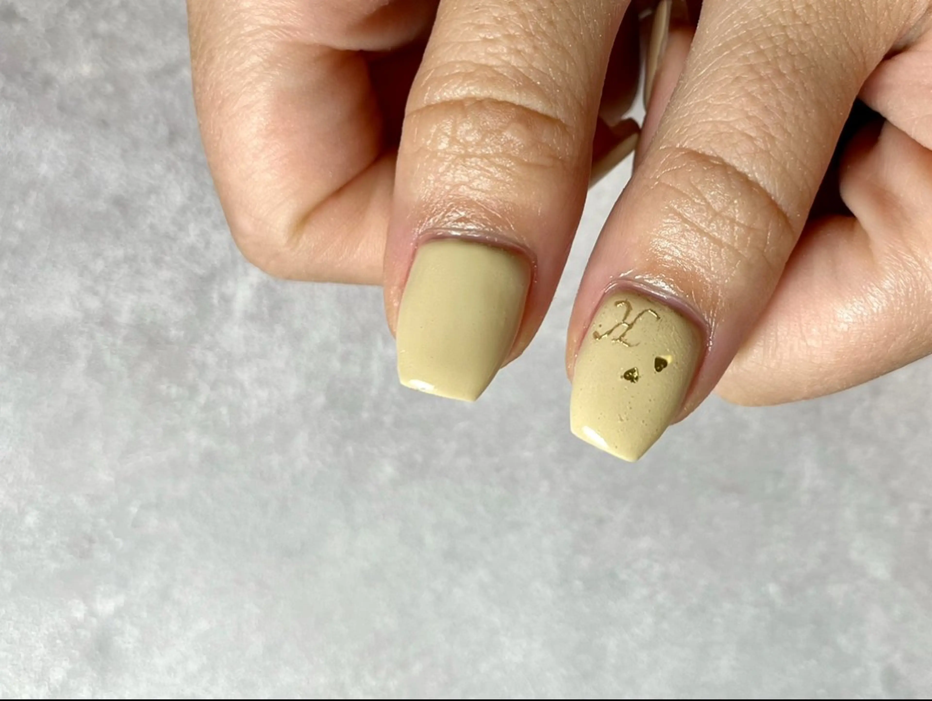 ネイル ワンカラーネイル 黄色 kupu所属・ネイルサロン kupuのネイルデザイン
