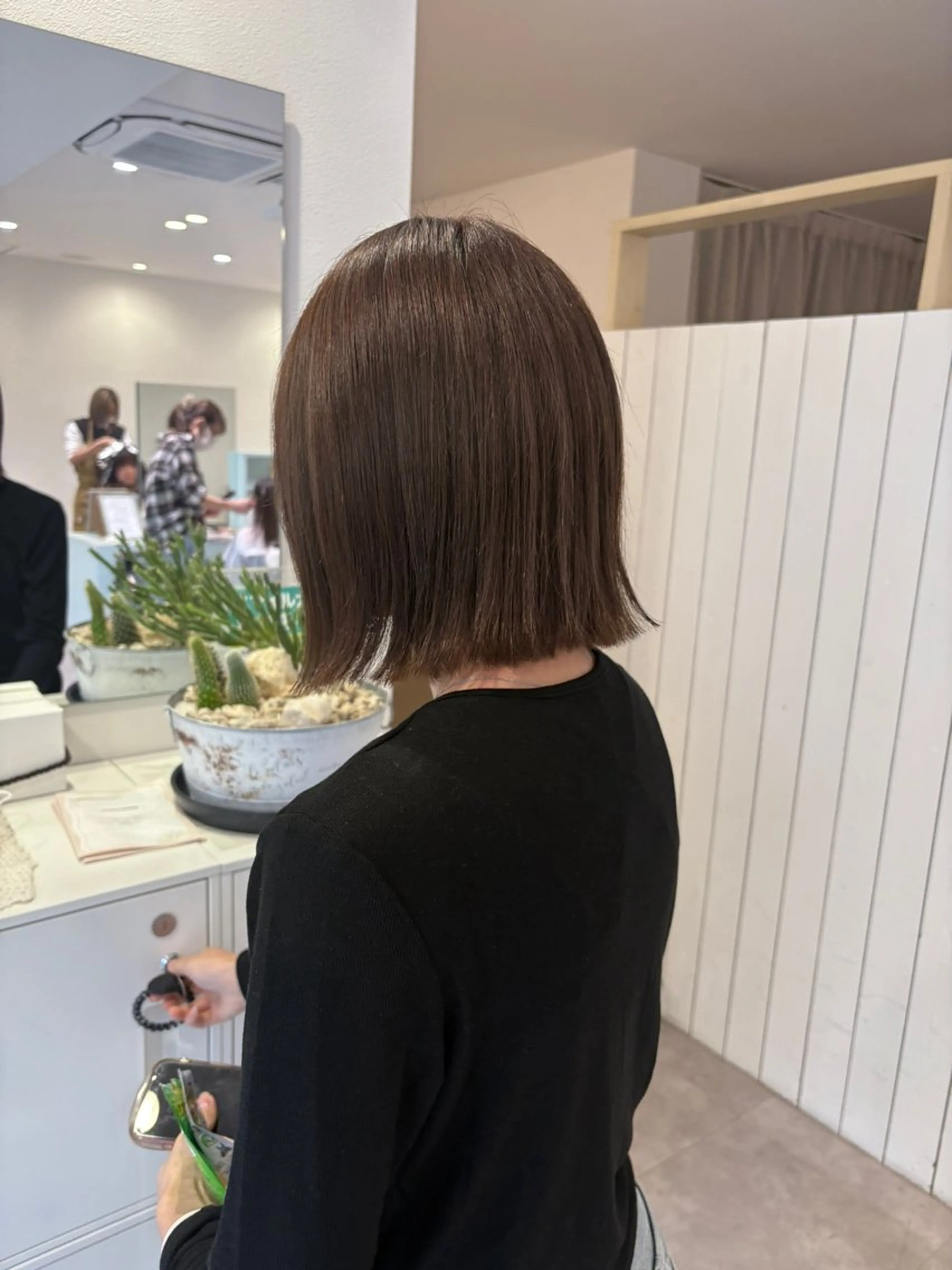 ミディアム 小泉 萌詠のヘアスタイル