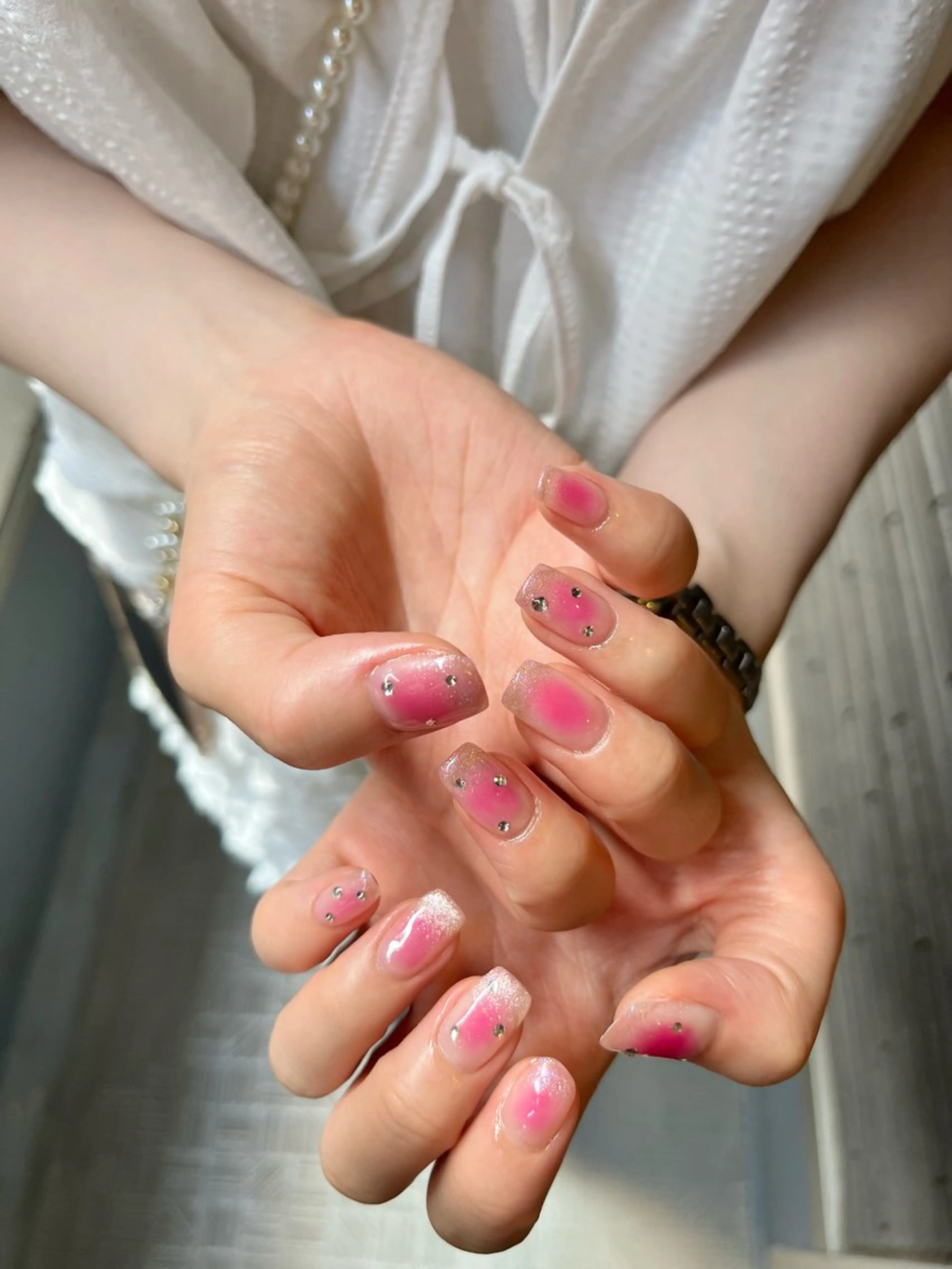 ネイル チークネイル グラデーション マグネットネイル わたなべ さやかのネイルデザイン