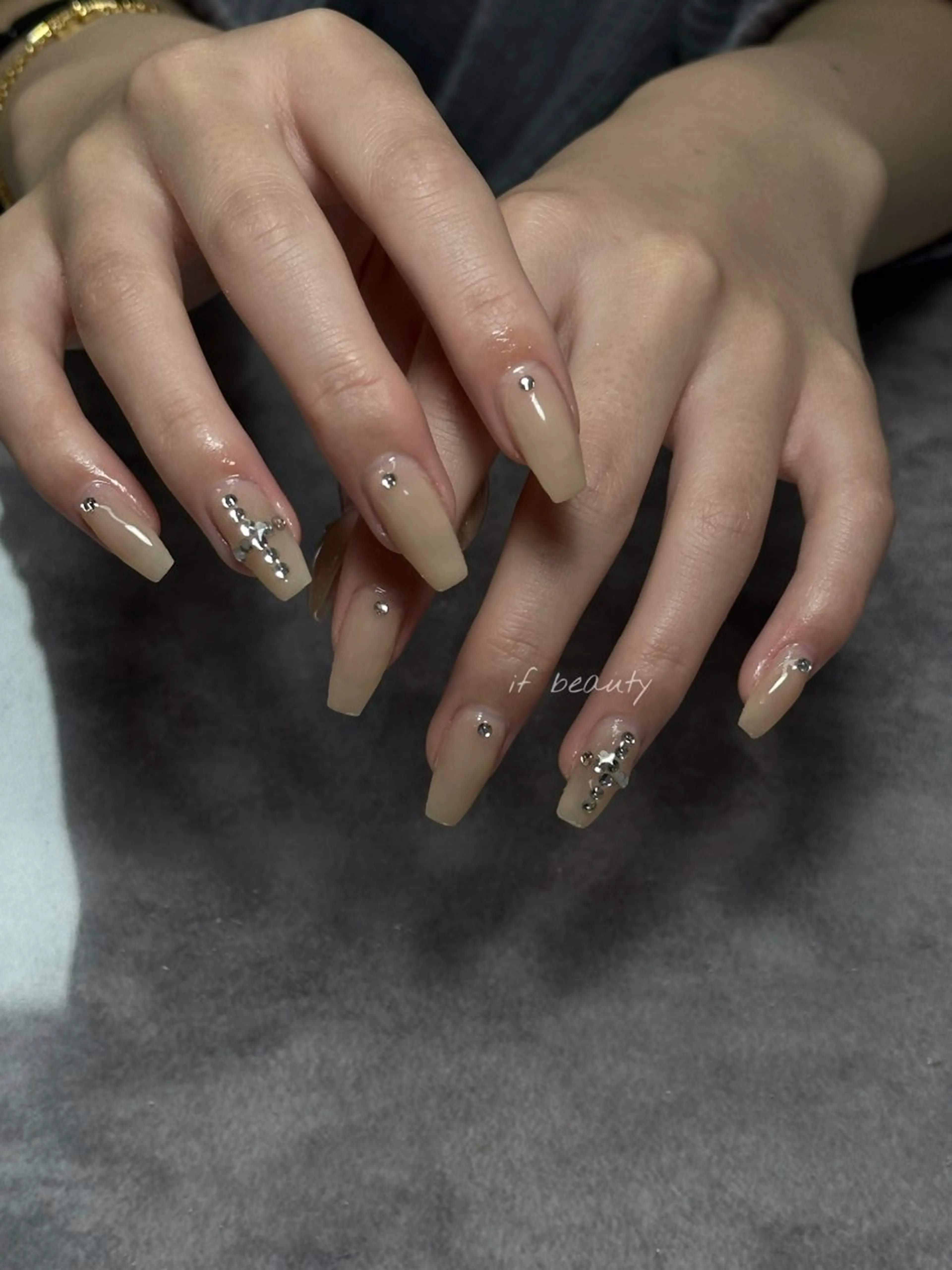 ネイル アートネイル ジェルネイル グラデーション パラジェル ワンホンネイル ハンドネイル if Hair＆Nail Salon所属・IKA /海外ネイル /個性派/ワンホンのネイルデザイン