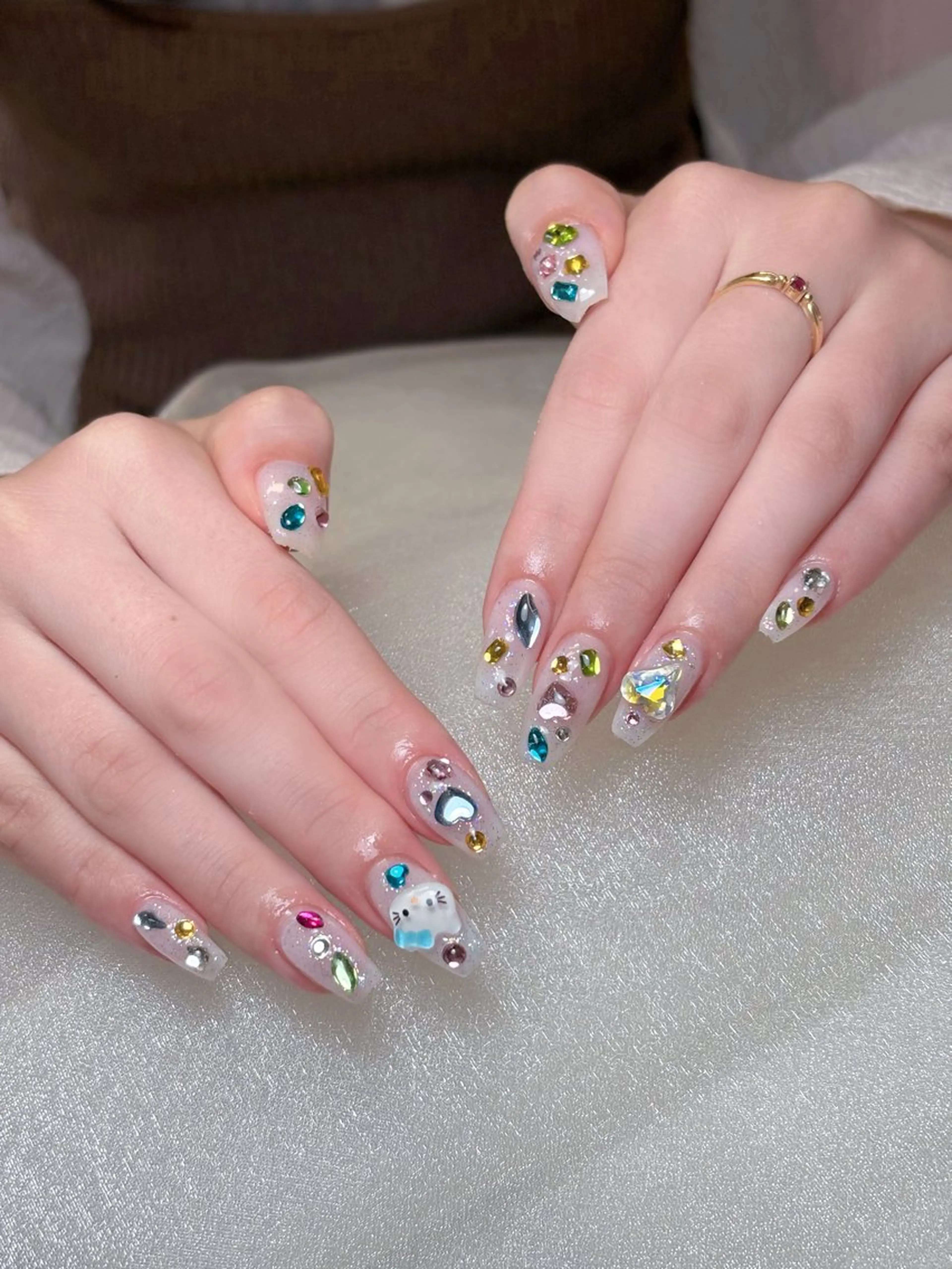 ネイル キラキラネイル Ann- NailQueensのネイルデザイン