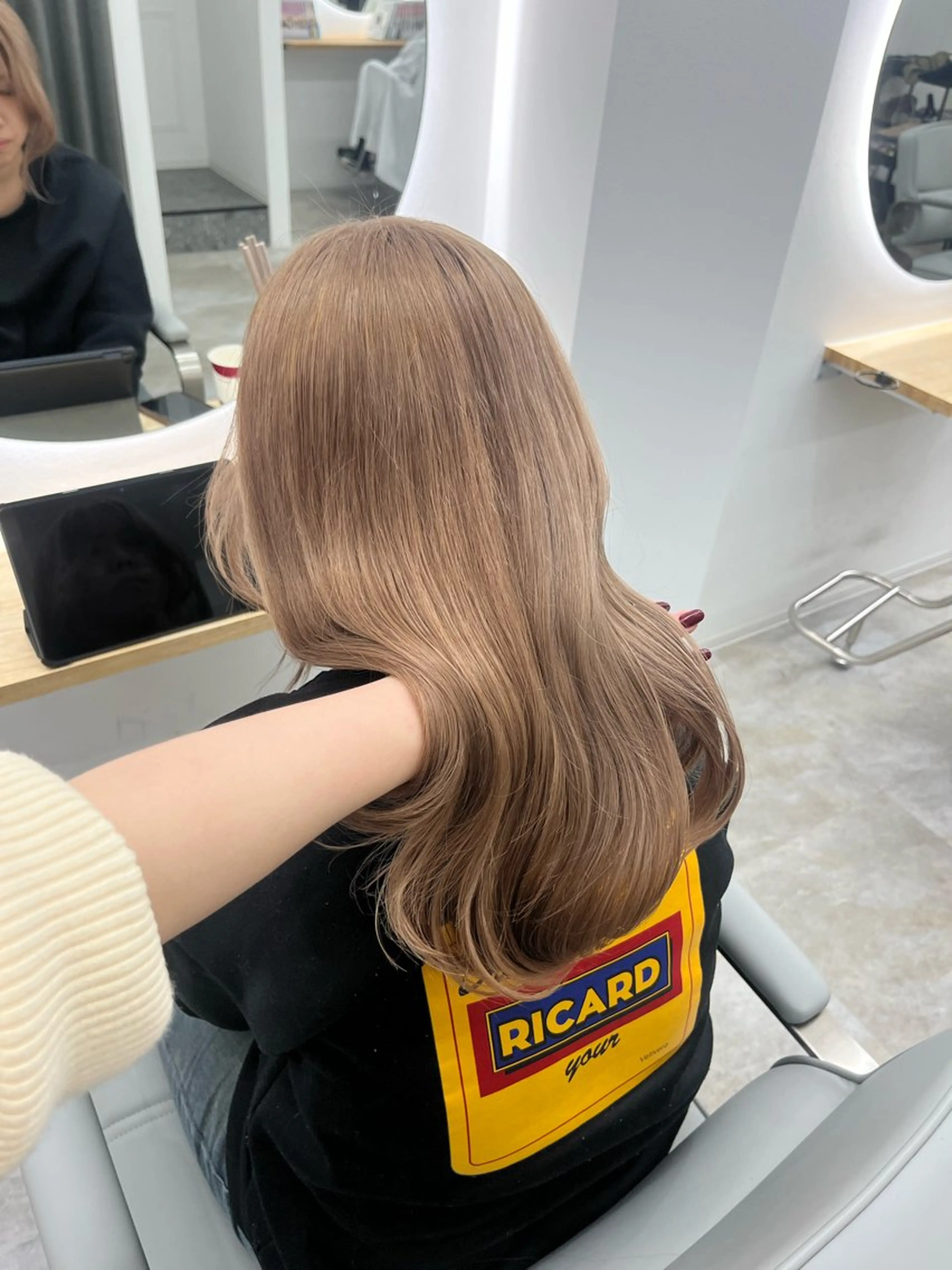 🎈6cm以上の超ロングリタッチ（スペシャルケアブリーチ）+フルカラー+高濃度トリートメントの写真