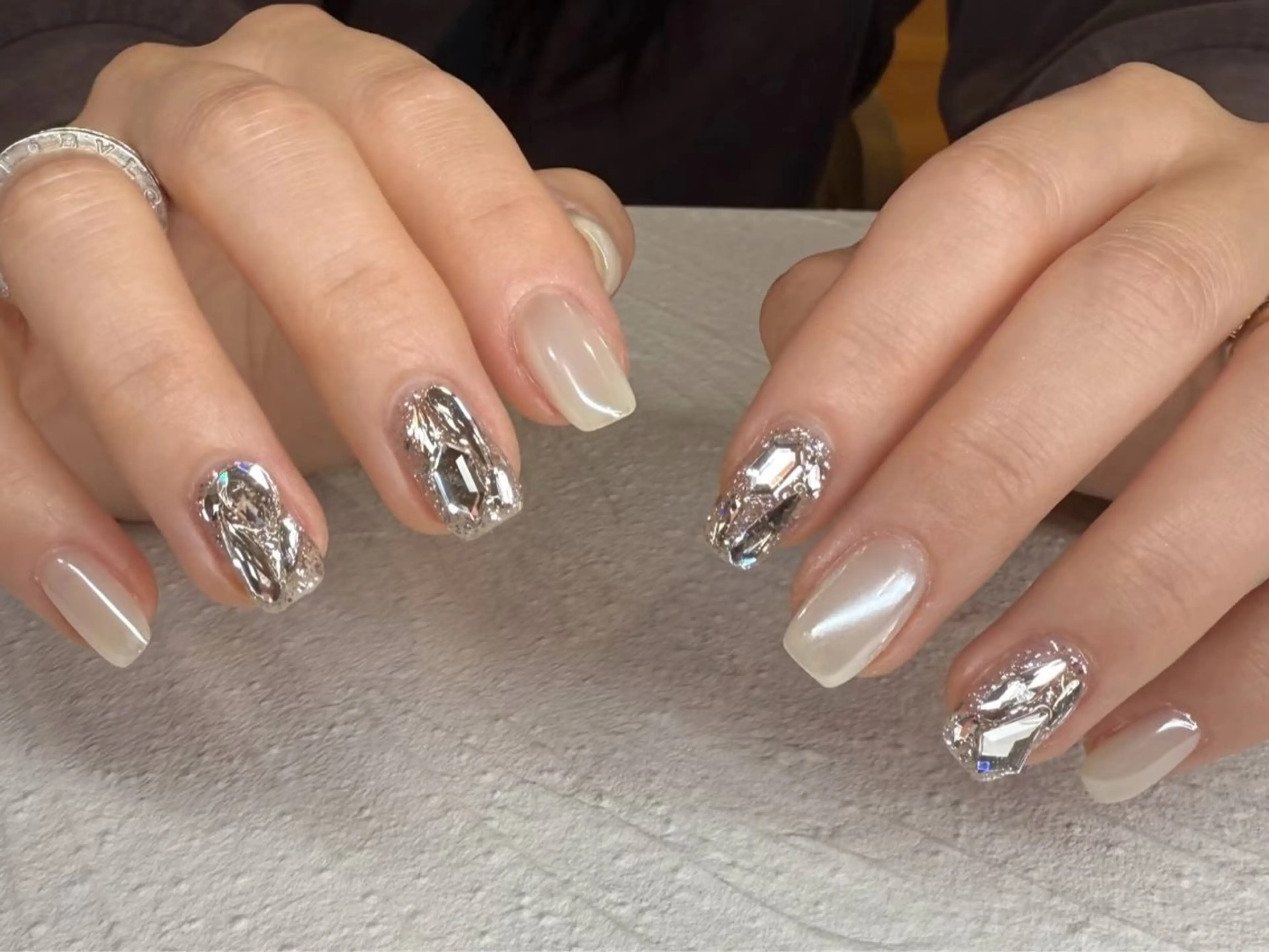 ネイル ハンドネイル ビューティーサロン　フラワーズ所属・ビューティーサロン フラワーズ　ヒのネイルデザイン