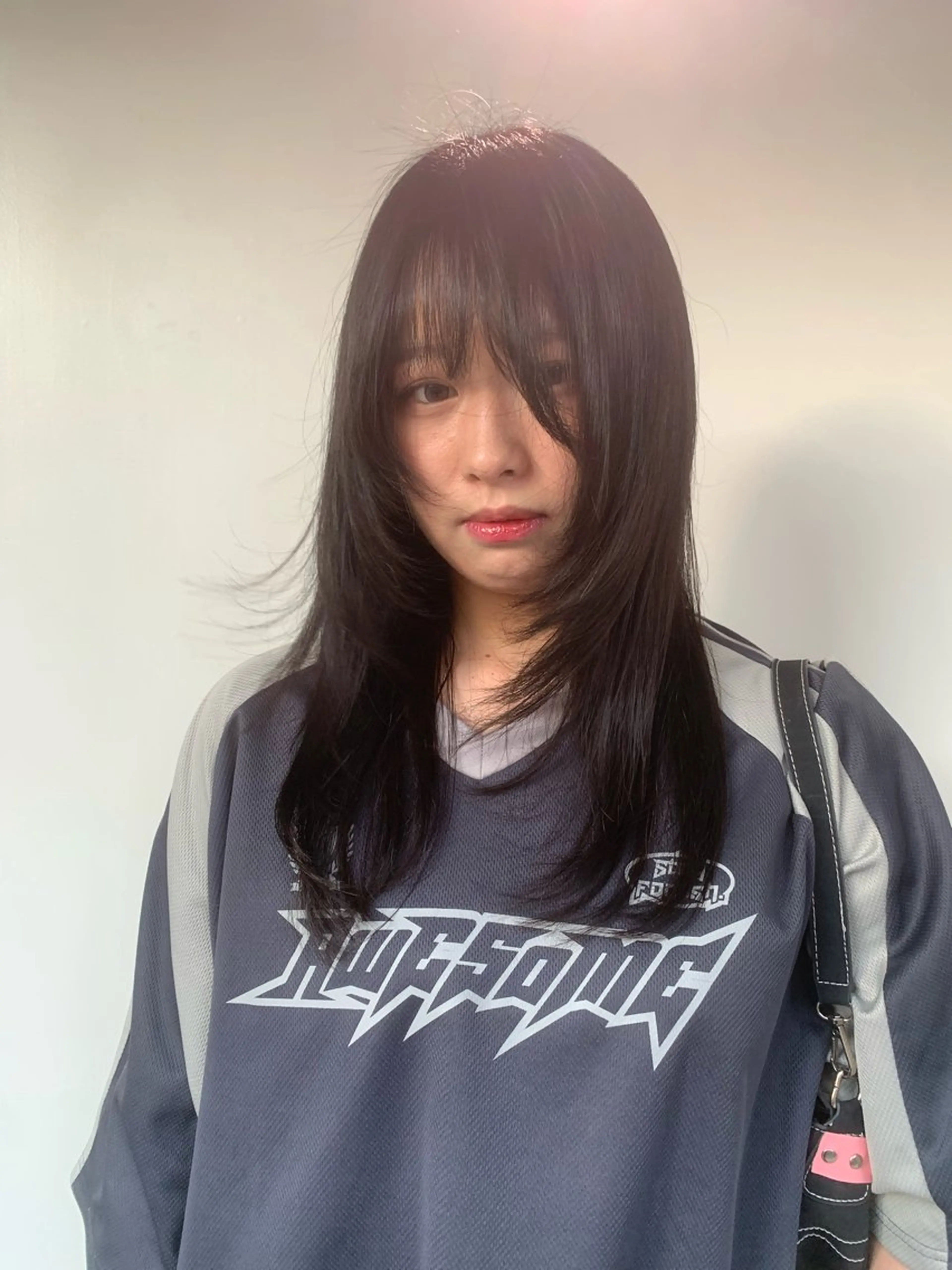 ミディアム mirai/レイヤー ボブ/デザインカラーのヘアスタイル