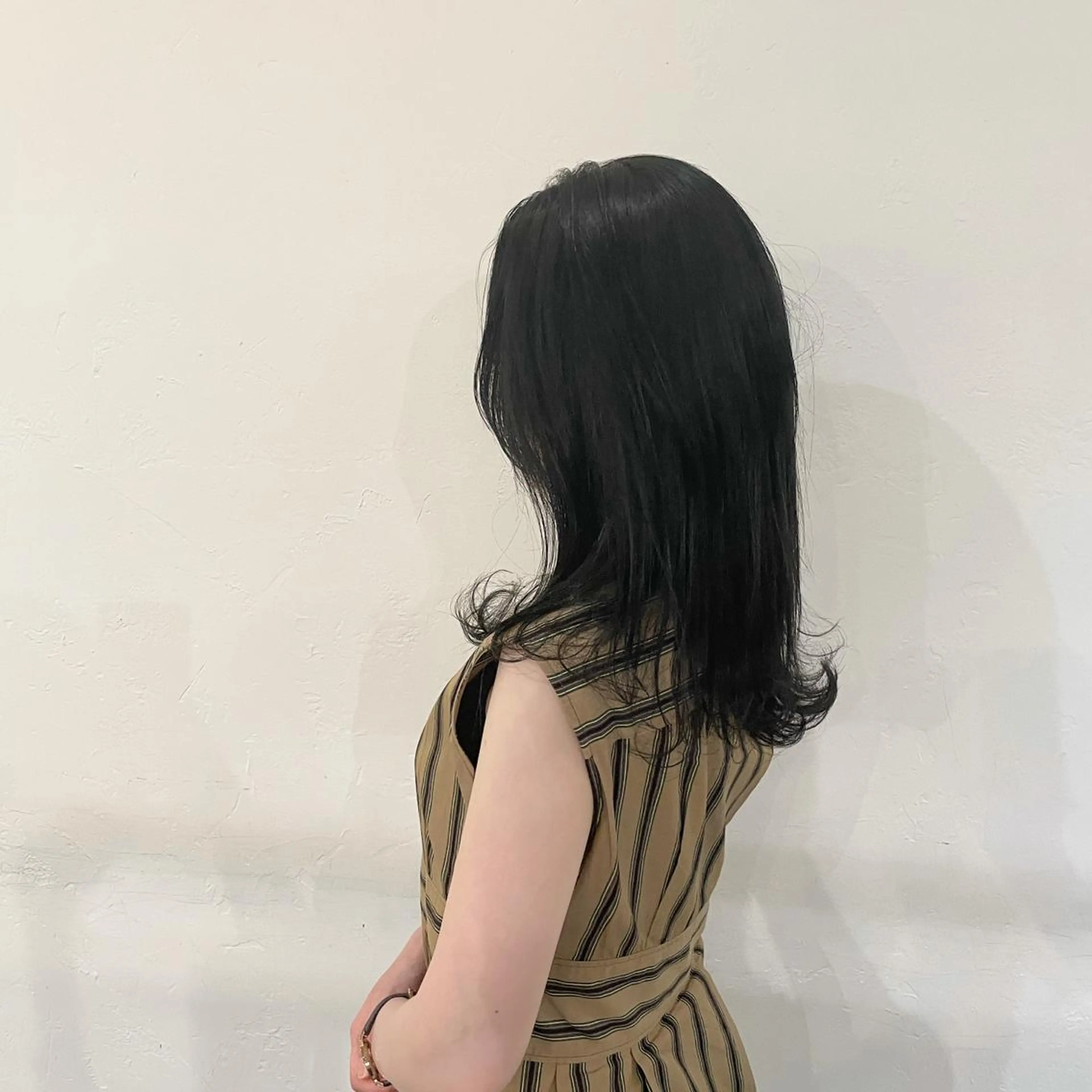 セミロング カラー ヘアアレンジ sherry/R所属・sherry/R 三川町　川口真里奈のヘアスタイル