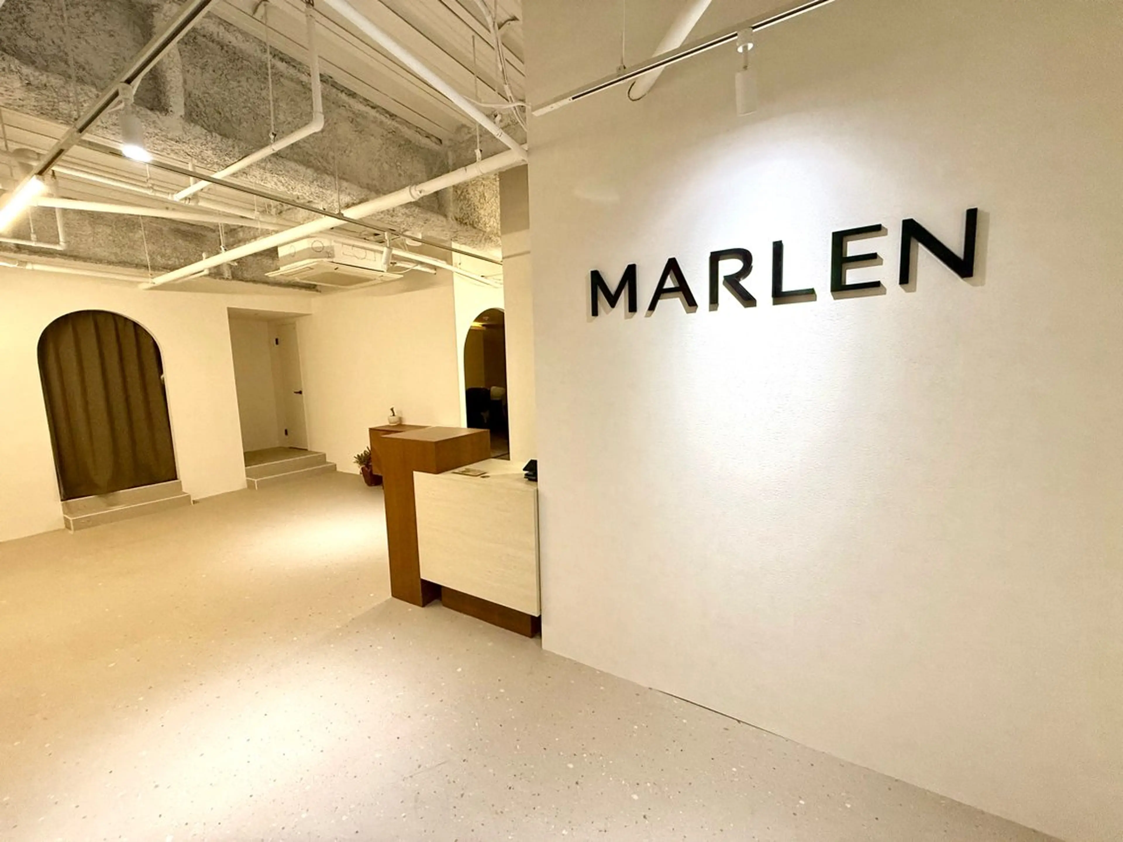 ミディアム カラー 髪質改善 縮毛矯正 MARLEN所属・藤田 莉々子のヘアスタイル