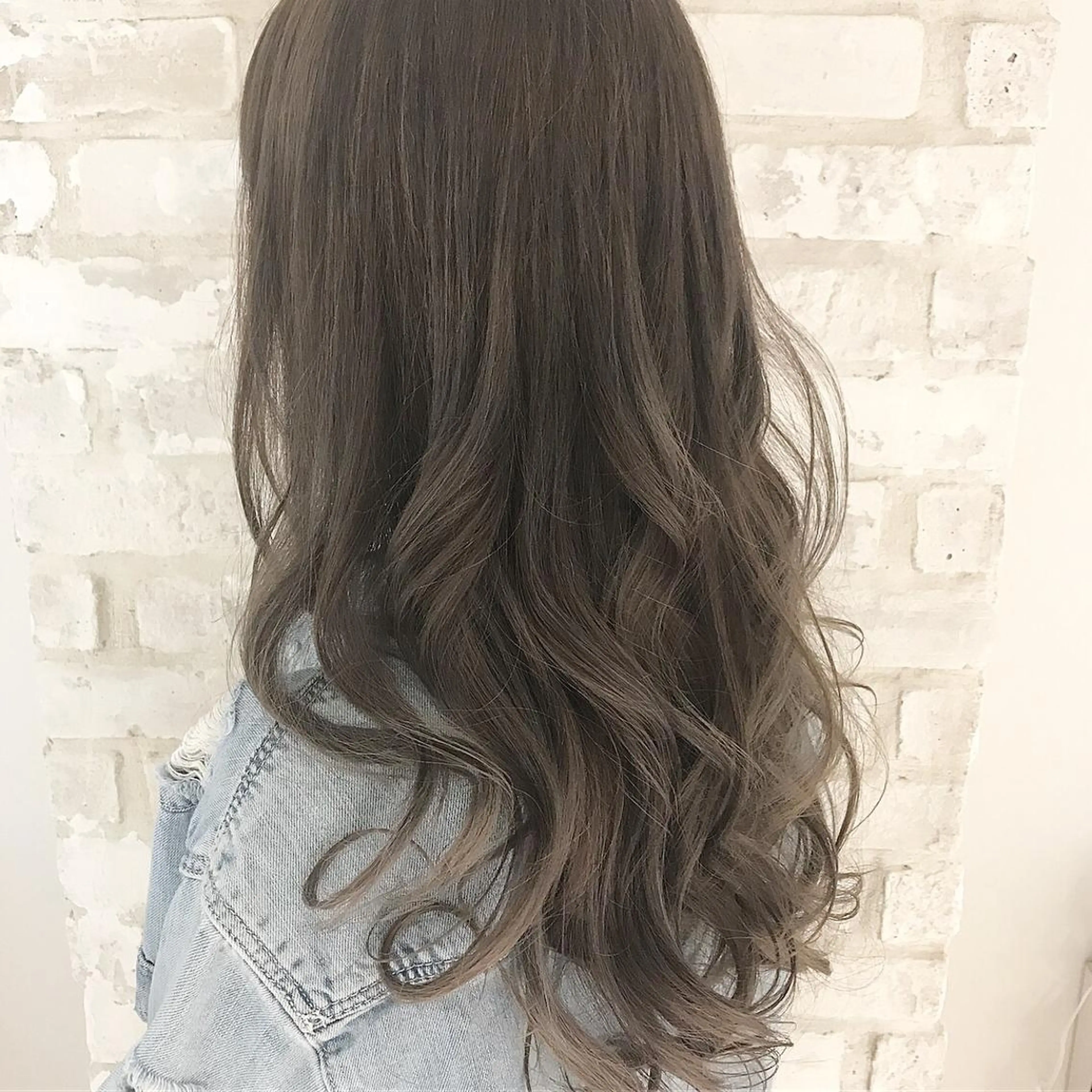 ロング カラー グラデーションカラー グレージュ ハイライトカラー ハイライト grow恵比寿【グロウ】髪質改善/ハイライト/ブリーチ/レイヤーカット所属・奥野 貴史　代表　レイヤーのヘアスタイル