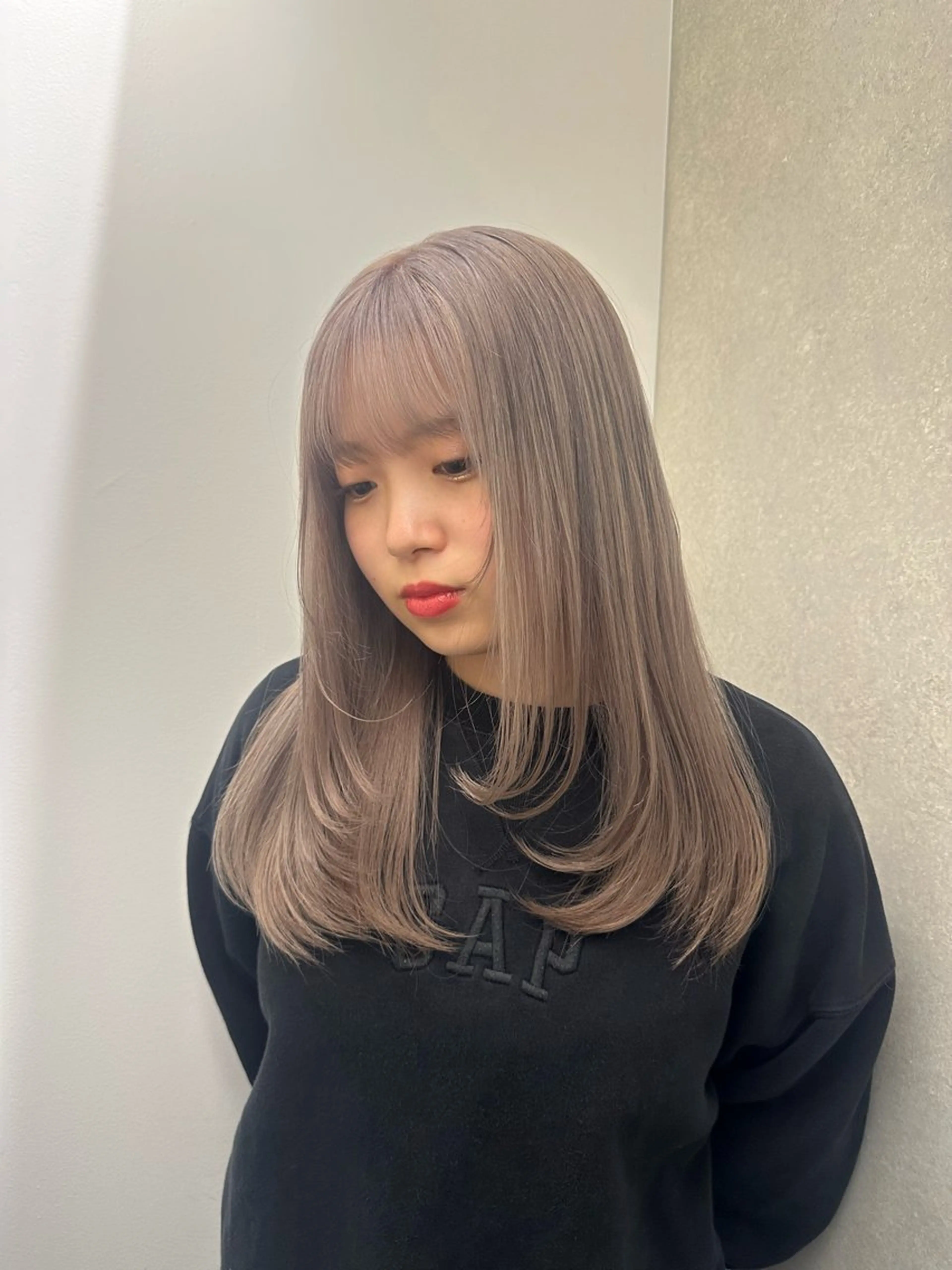 セミロング ヘアカラー 🎀韓国レイヤー特化 🎀ベージュ/ミクのヘアスタイル