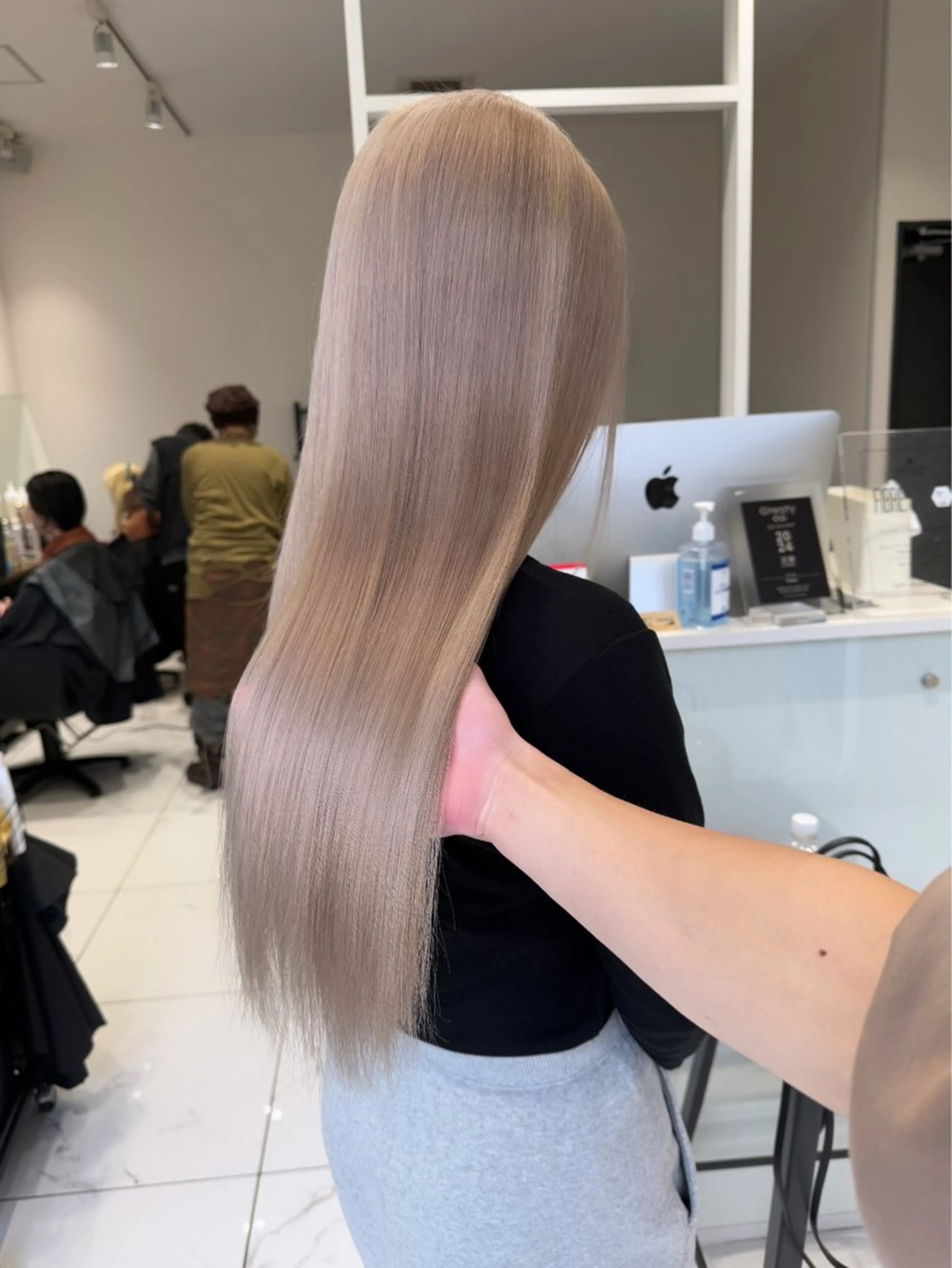 ✨ミニモ学割限定✨ブリーチ2回×オンカラー×前処理treatment❣️の写真