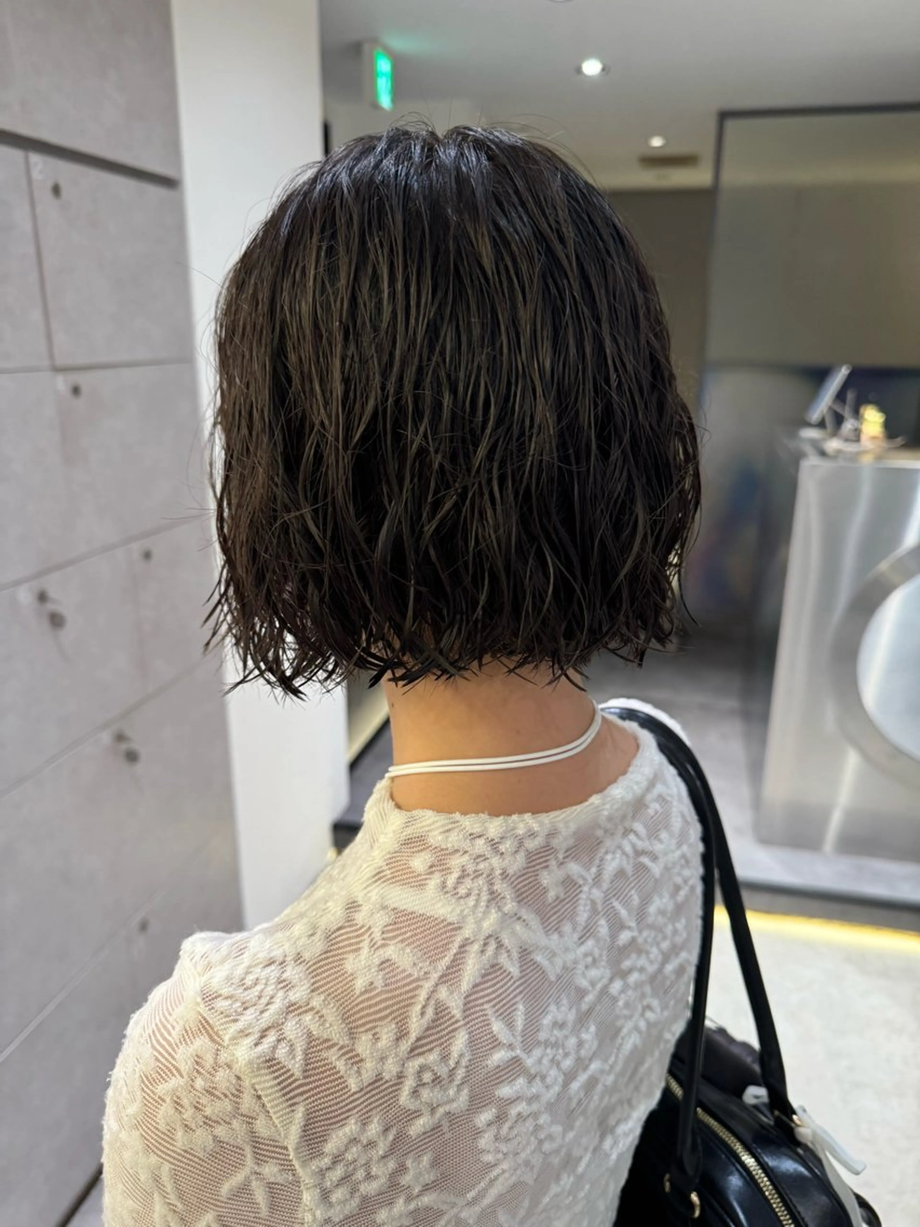 ショート カラー パーマ ブリーチ カット ヘアカラー パーマ Qin shaire salon 原宿所属・🌿パーマ/ボブ/ レイヤー/Mikiのヘアスタイル