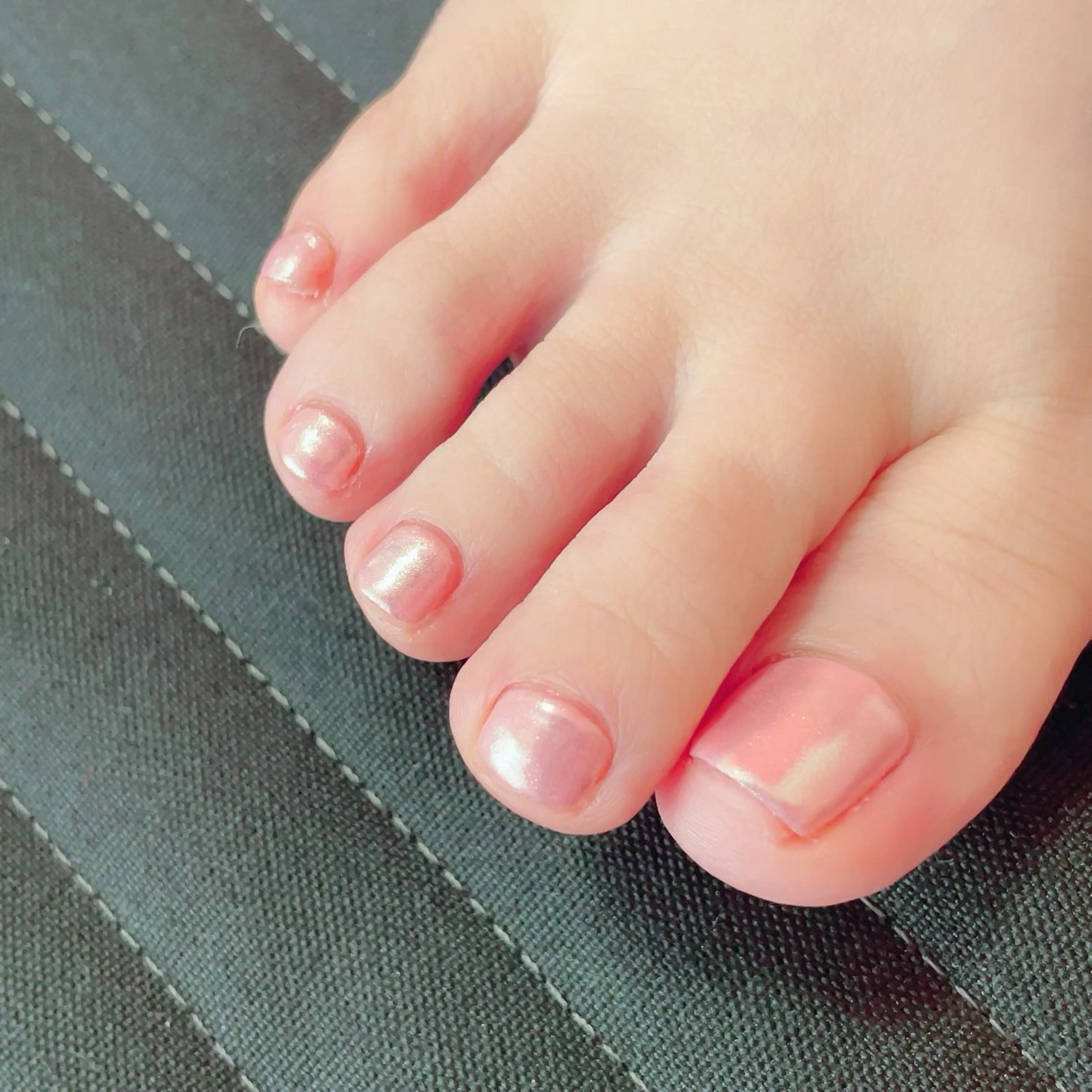 ネイル フットネイル かかと角質ケア opal所属・樫村 美波のネイルデザイン