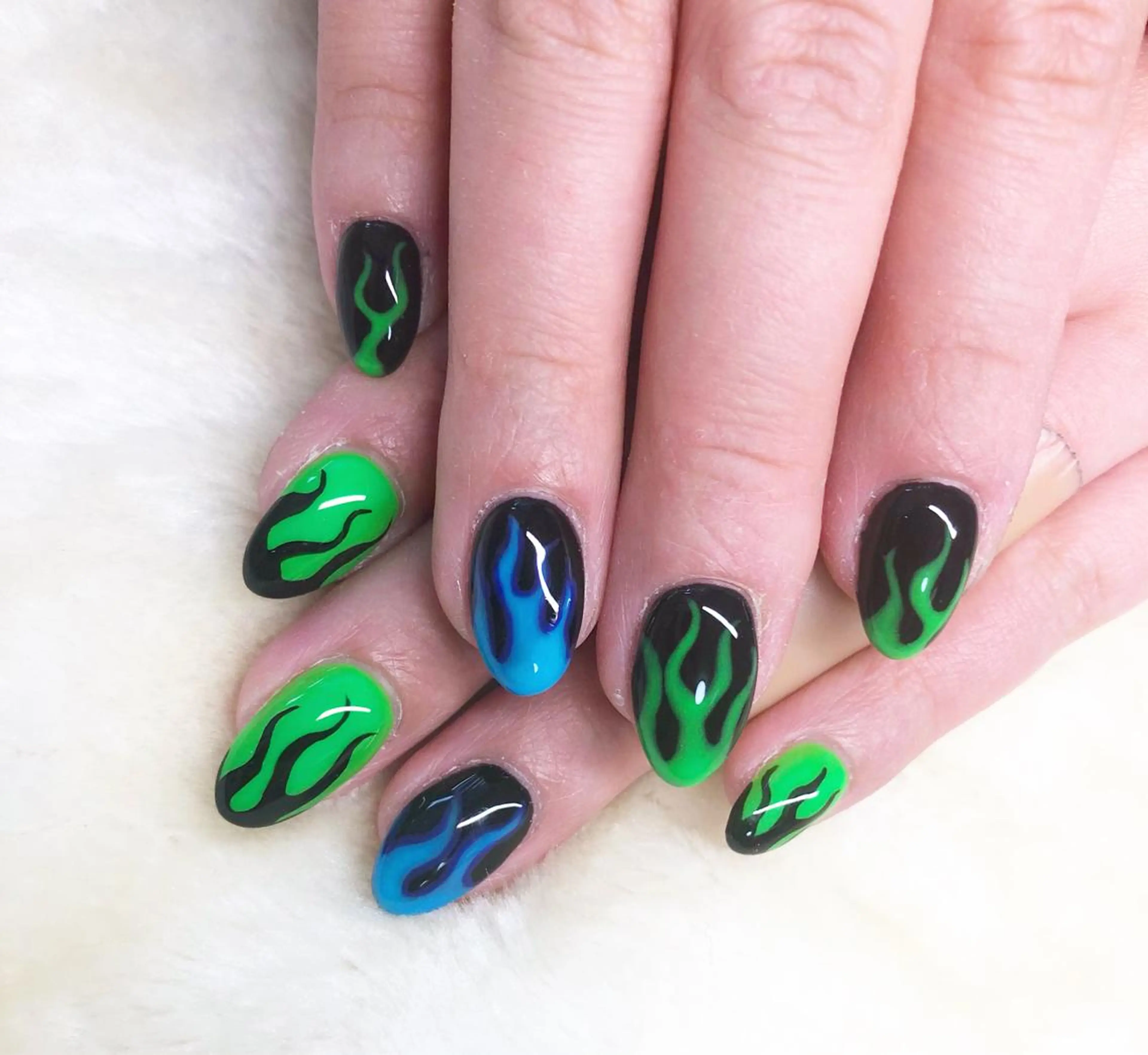 ネイル amour 川崎店所属・amour 川崎店のネイルデザイン