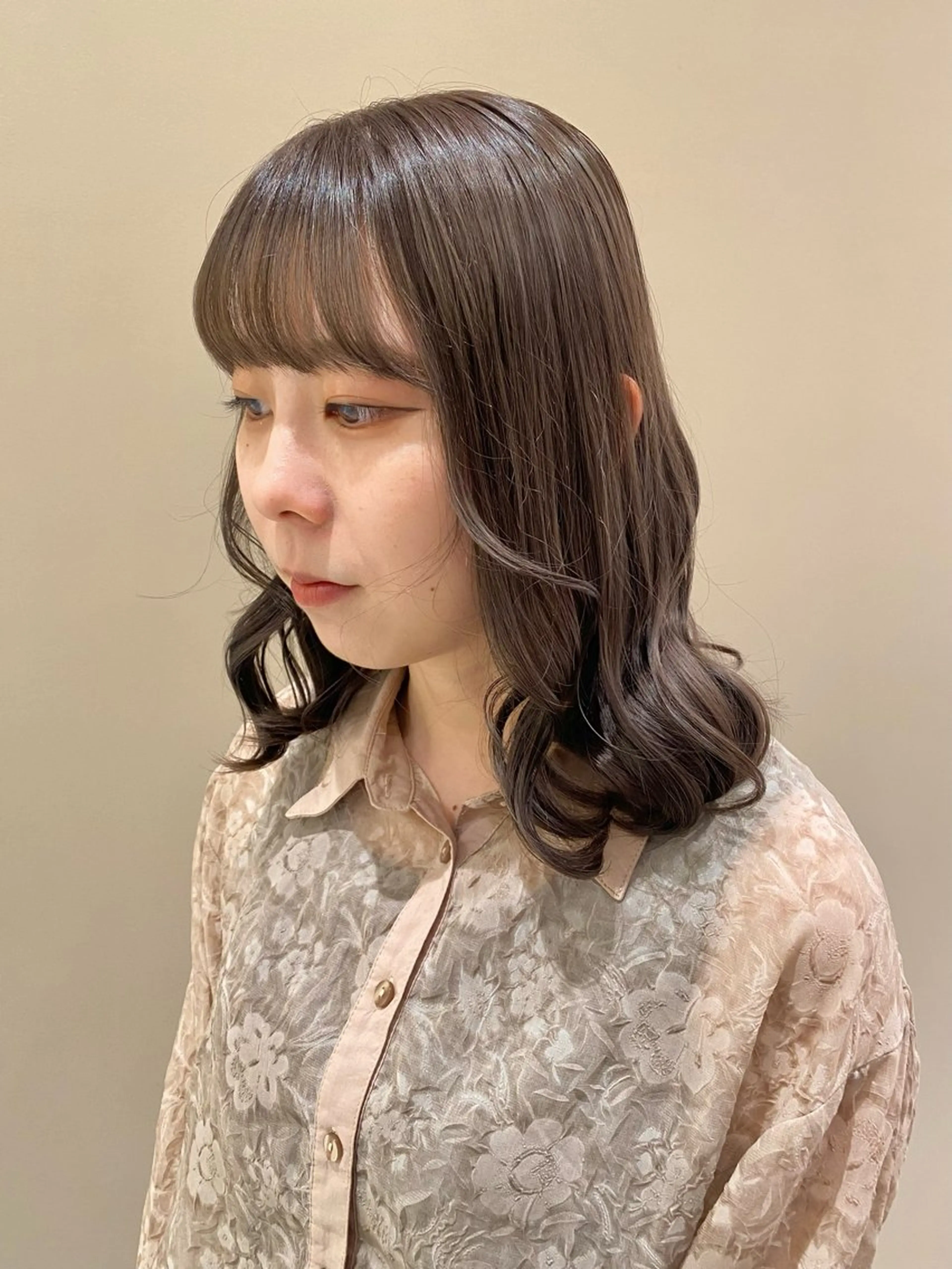 ミディアム カラー ヘアカラー ベージュ/アレンジ /横浜/杉本千夏のヘアスタイル