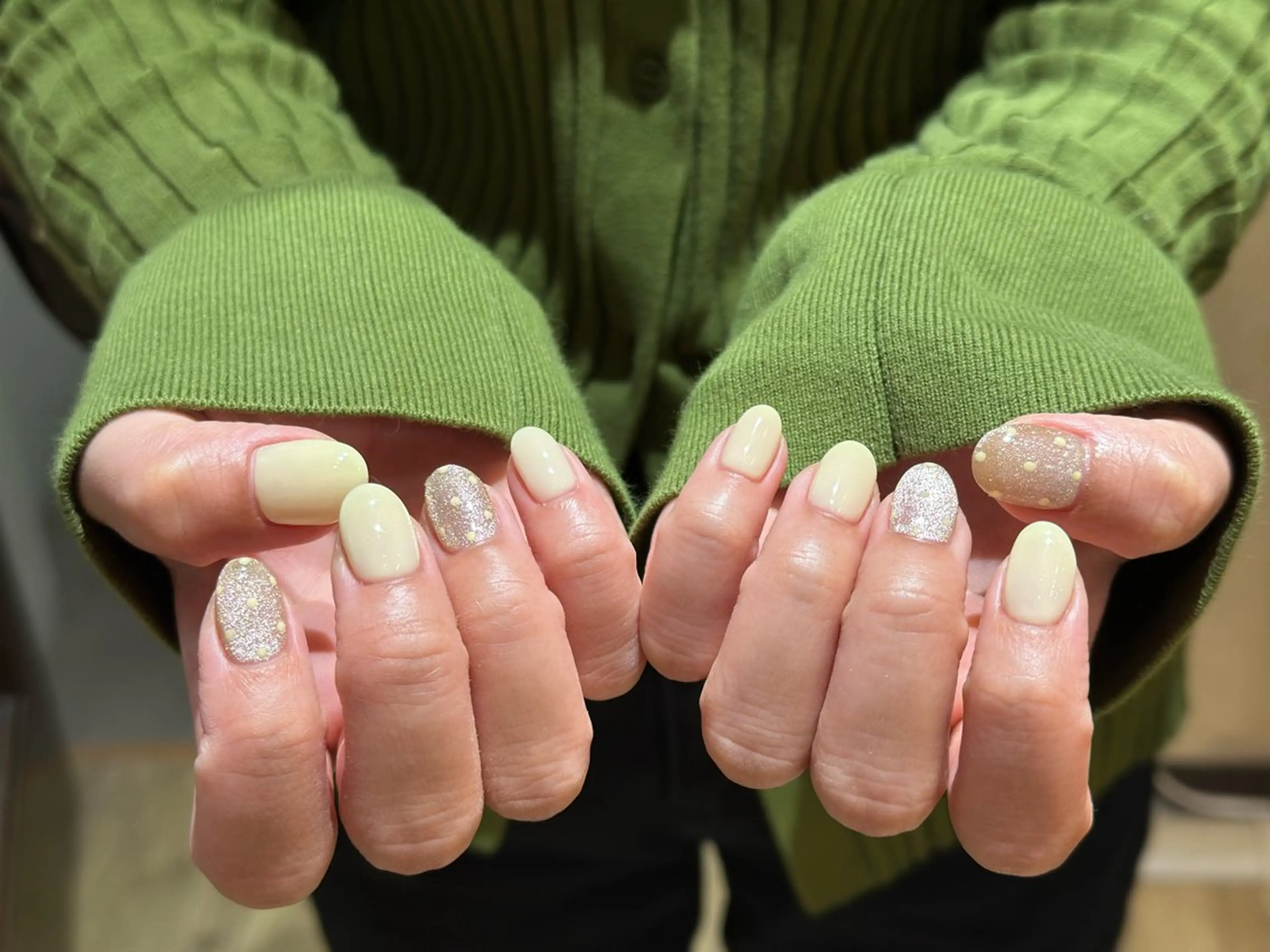 ネイル クリアネイル ワンカラーネイル ハンドネイル 松永 稚奈のネイルデザイン