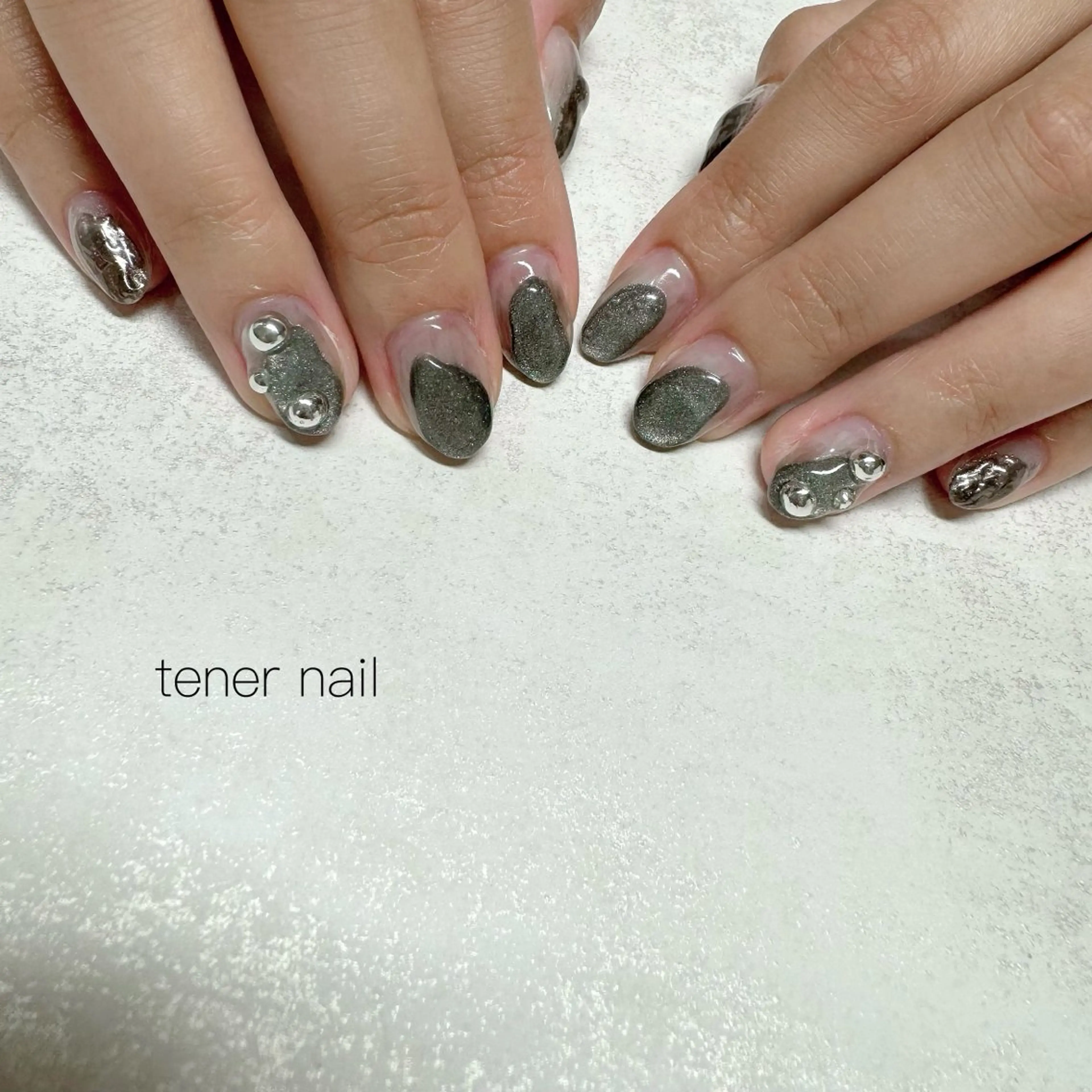 ネイル マグネットネイル ニュアンスネイル ハンドネイル tener  nail  テネルネイル所属・テネルネイル tener nailのネイルデザイン