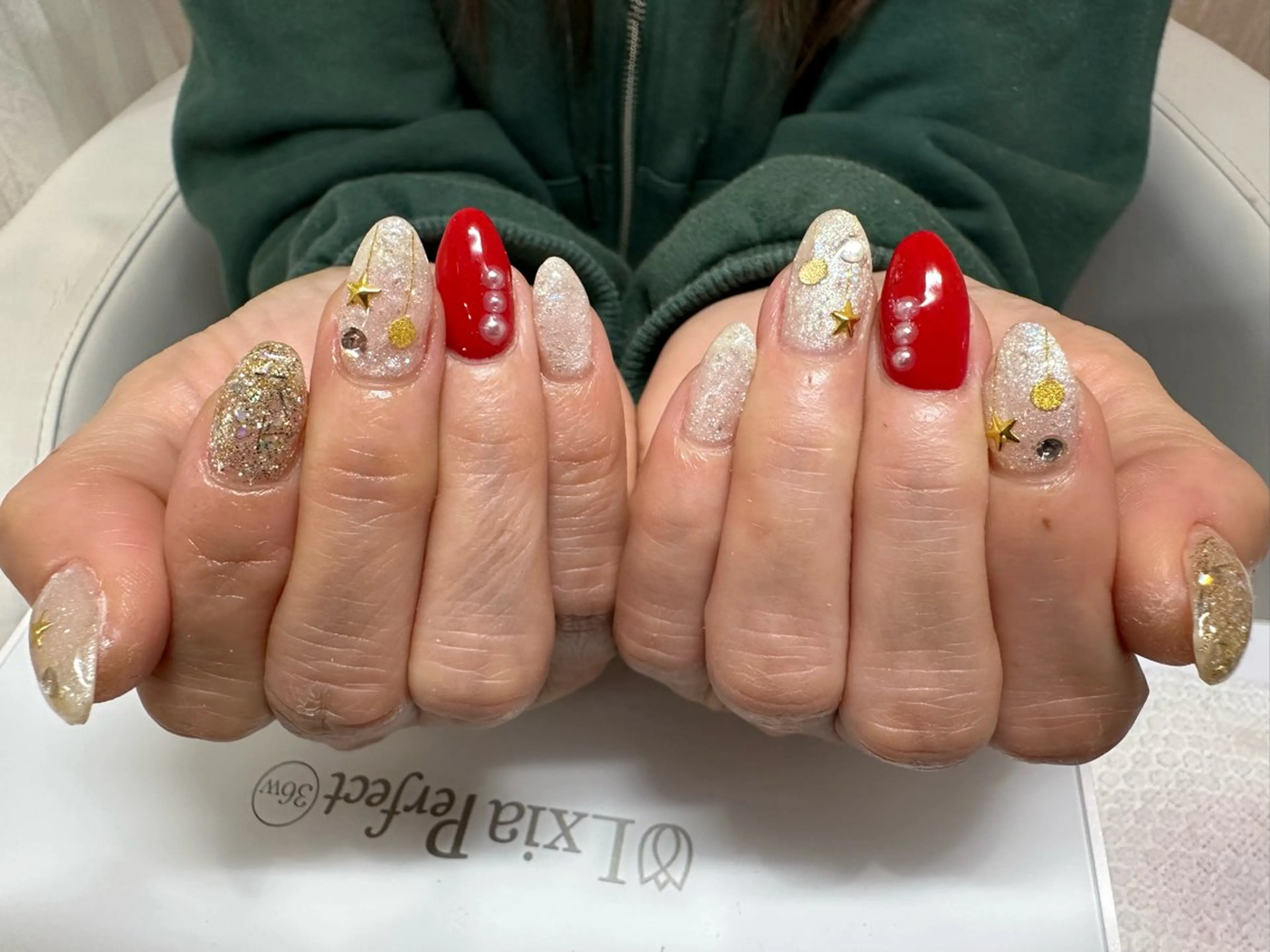 ネイル ハンドネイル AOAQUA SHIORIのネイルデザイン