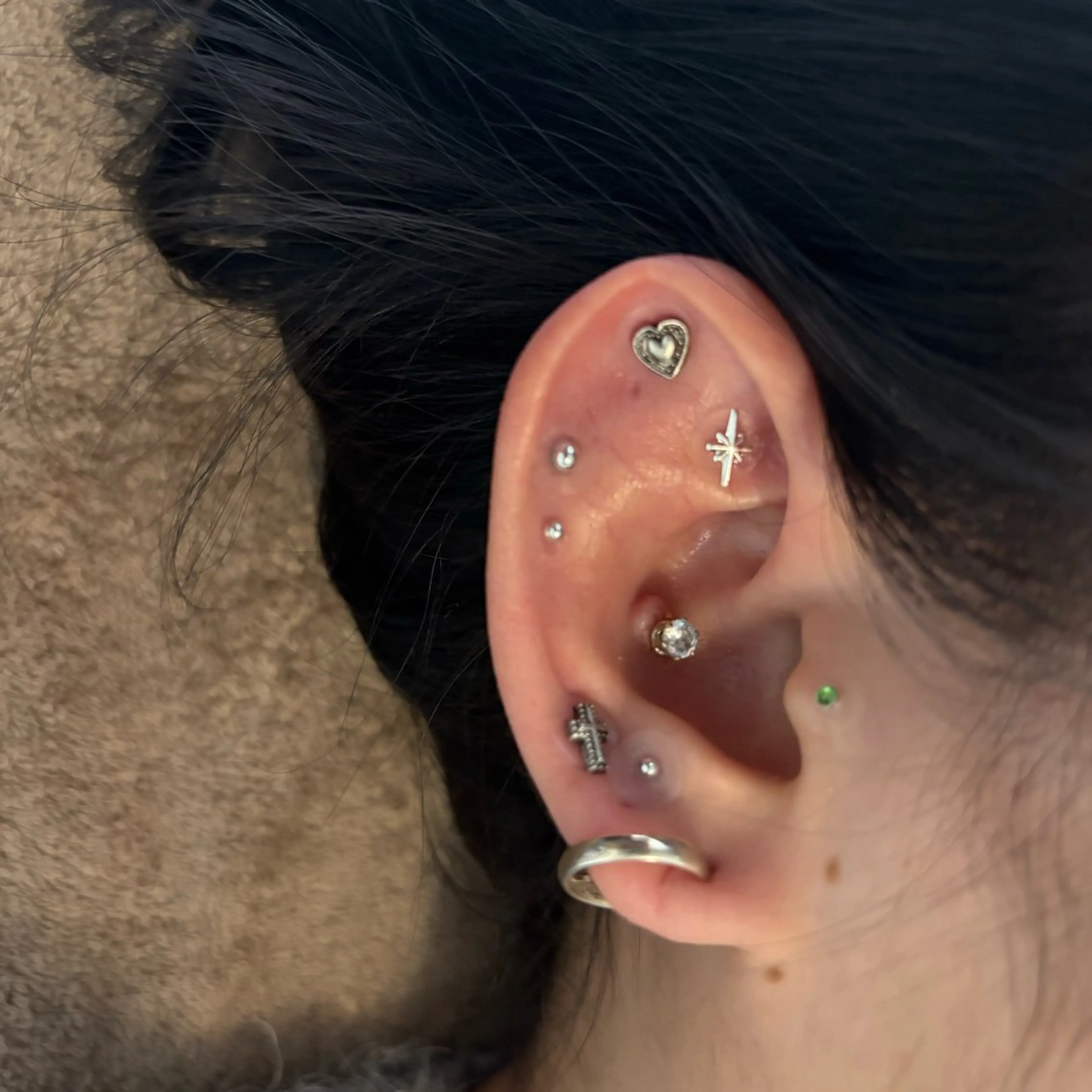 【💎（10粒）お任せパーツ耳つぼジュエリー💎】ミニモ学割の写真