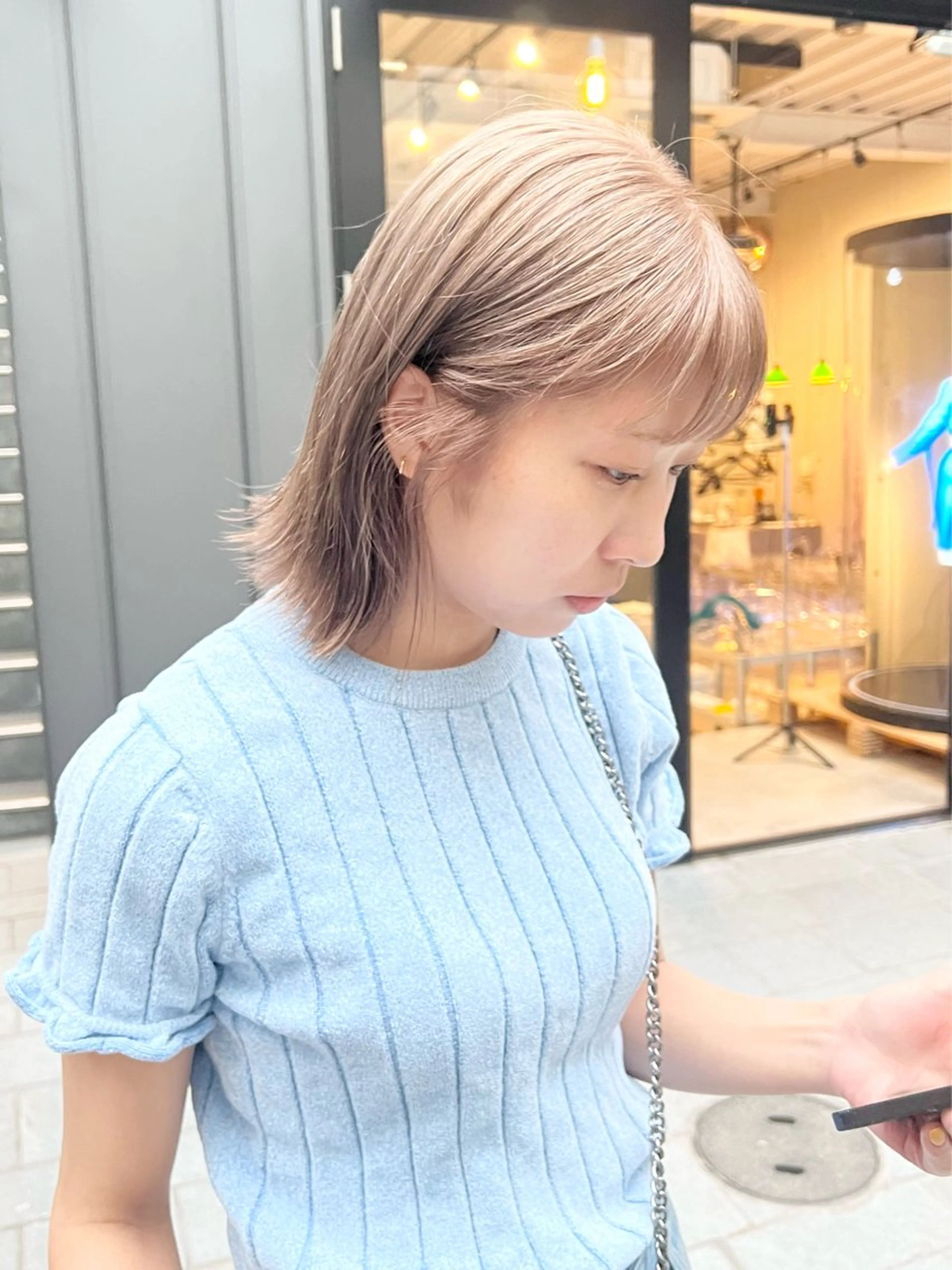 ミディアム カラー アッシュ ベージュカラー ブリーチ ブロンド ケアブリーチ ヘアカラー トリートメント HARU//原宿🤍 リピート率NO.1のヘアスタイル