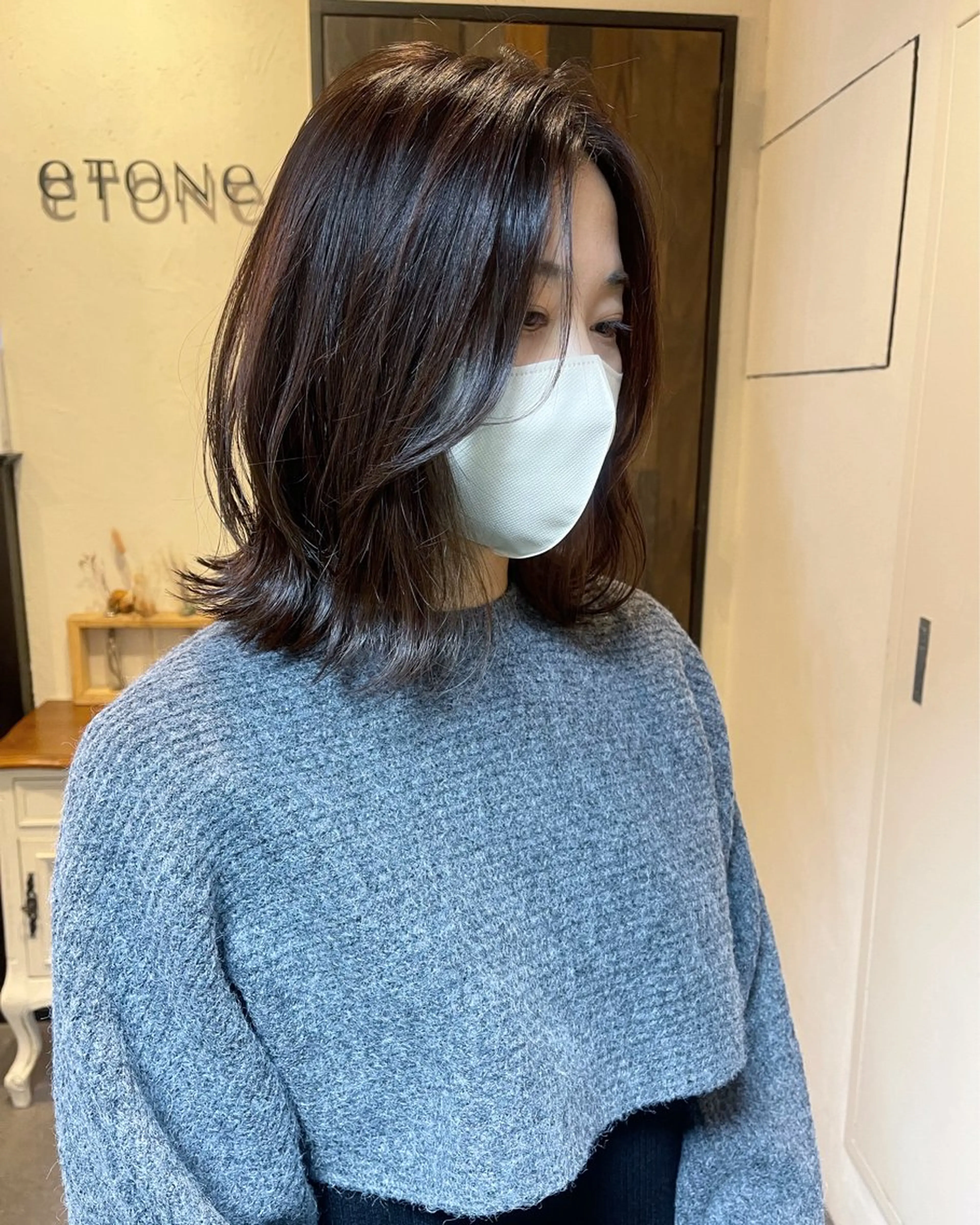 ミディアム 顔まわりレイヤー/ bob及川亜沙美のヘアスタイル