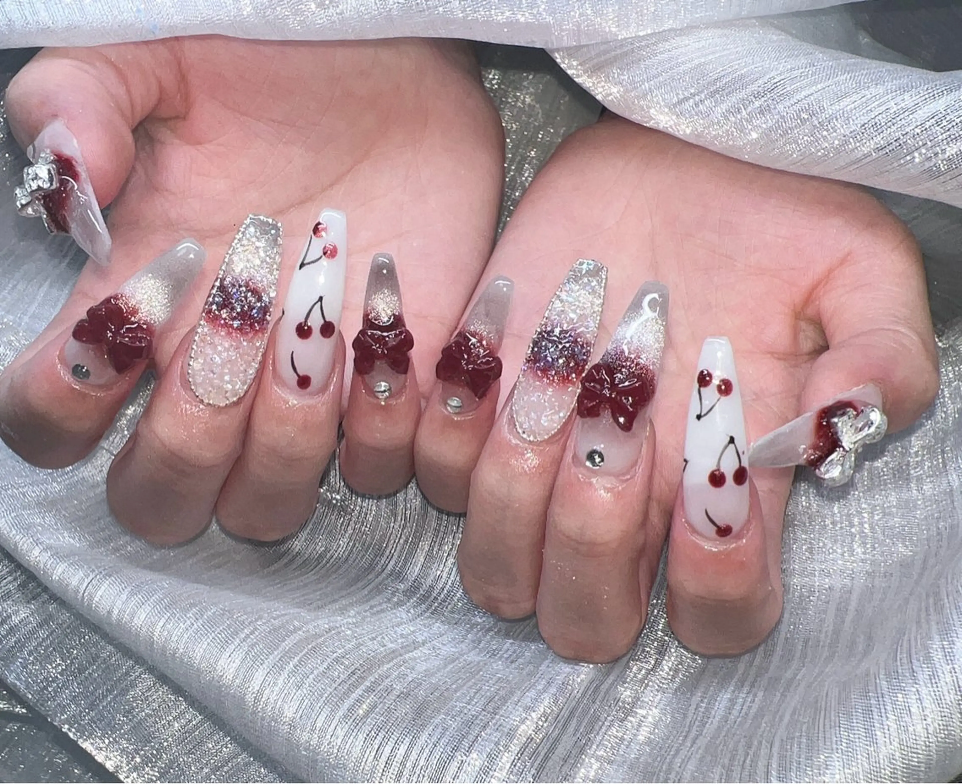 ネイル オーロラネイル チークネイル 長さ出し フットネイル フレンチネイル Lee Nailsのネイルデザイン