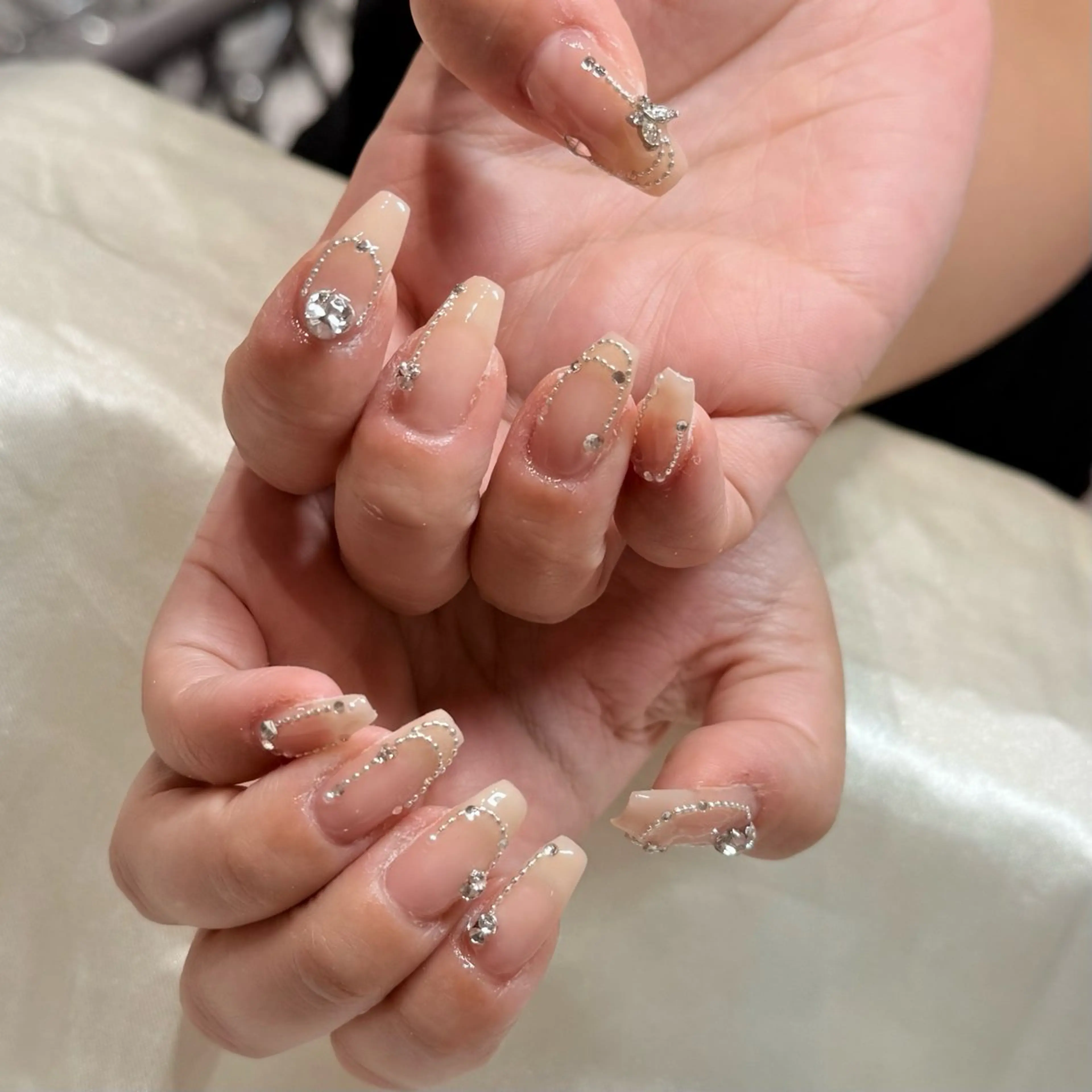 ネイル ワンホンネイル ハンドネイル Roy心斎橋 石川のネイルデザイン