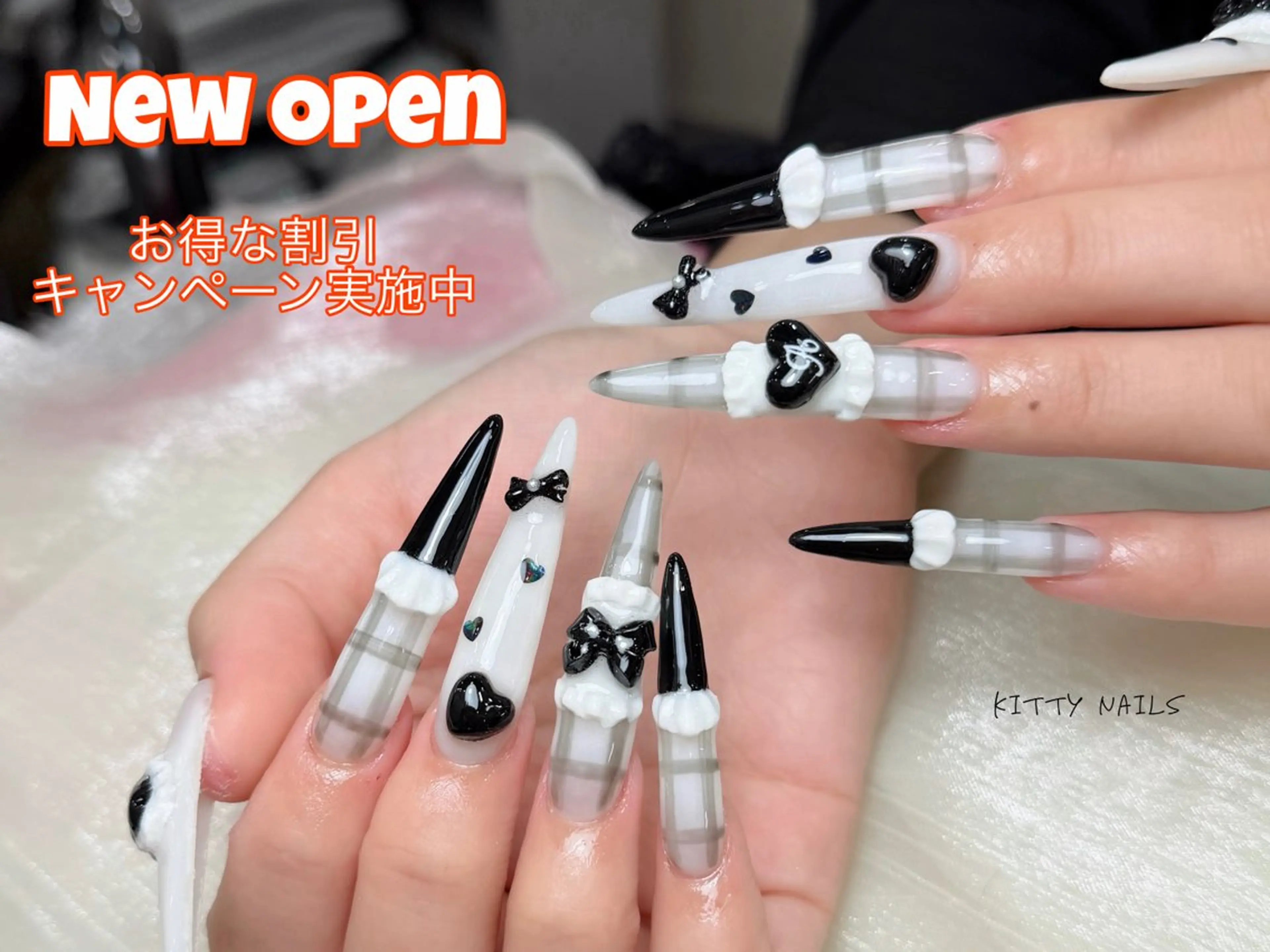 ネイル オーロラネイル フットネイル フレンチネイル ジェルネイル ガラスフレンチ ハンドネイル KITTY_NAILS所属・KITTY nailsのネイルデザイン