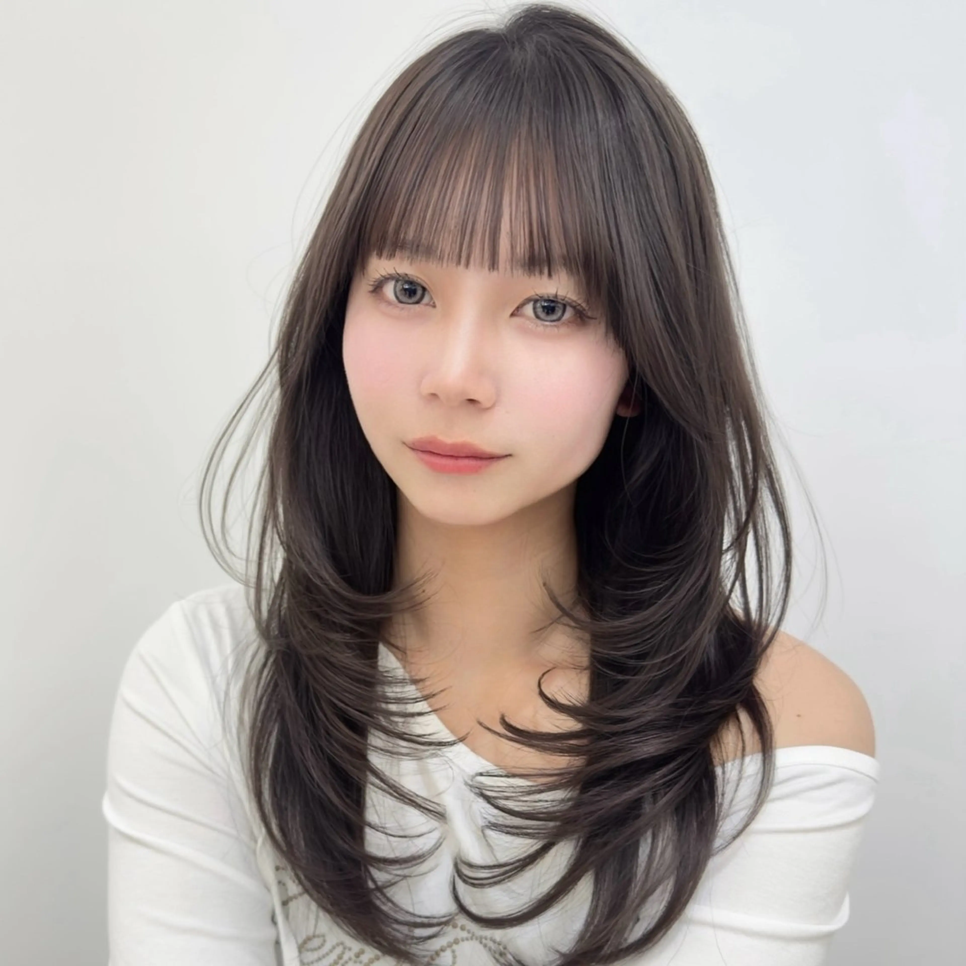 ロング カラー 透明感カラー グレージュ ハイレイヤー レイヤーカット トリートメント カット トリートメント Mizuki /SOYONのヘアスタイル