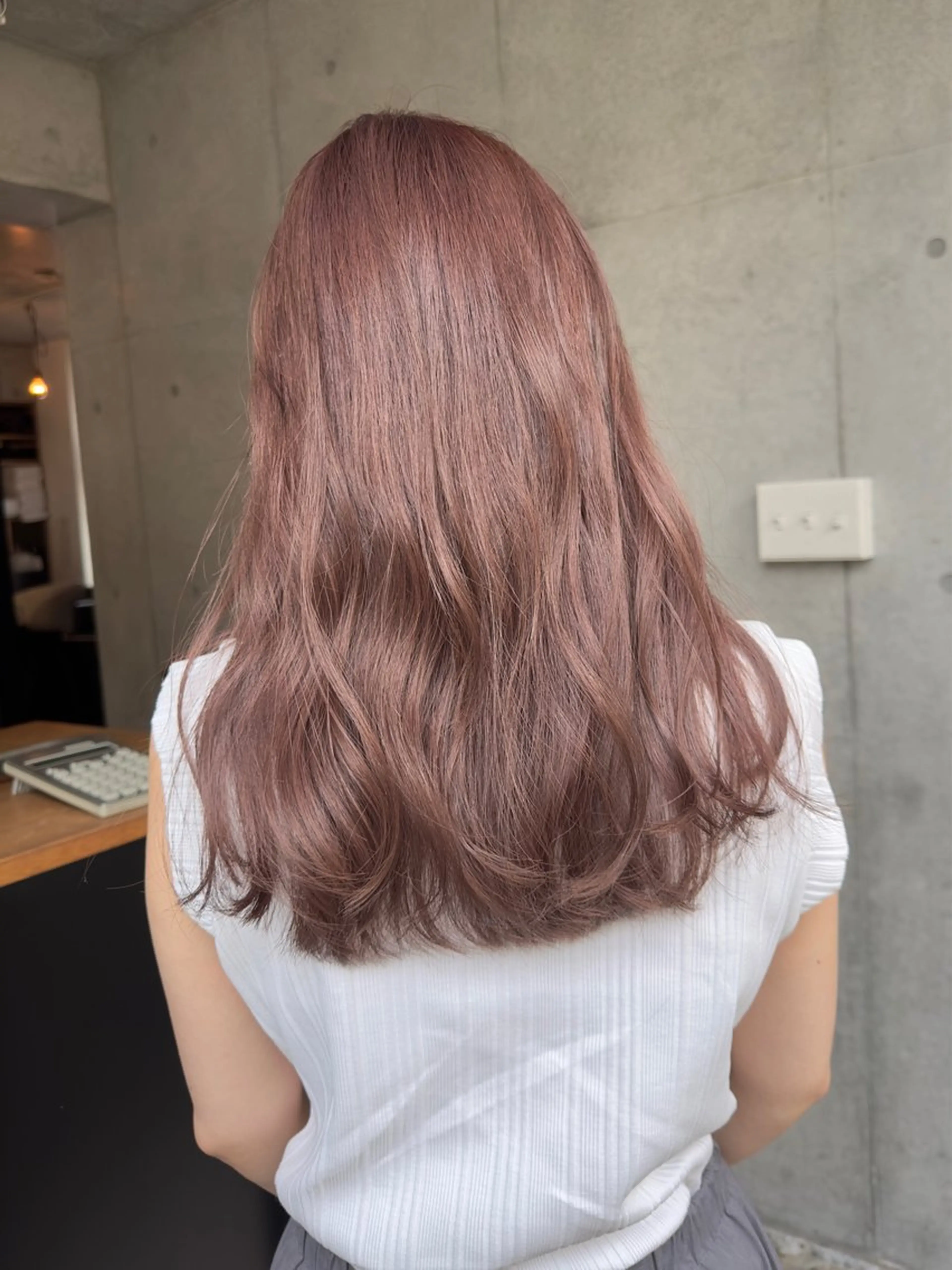 セミロング カラー カット ヘアカラー 大木 紗也香のヘアスタイル