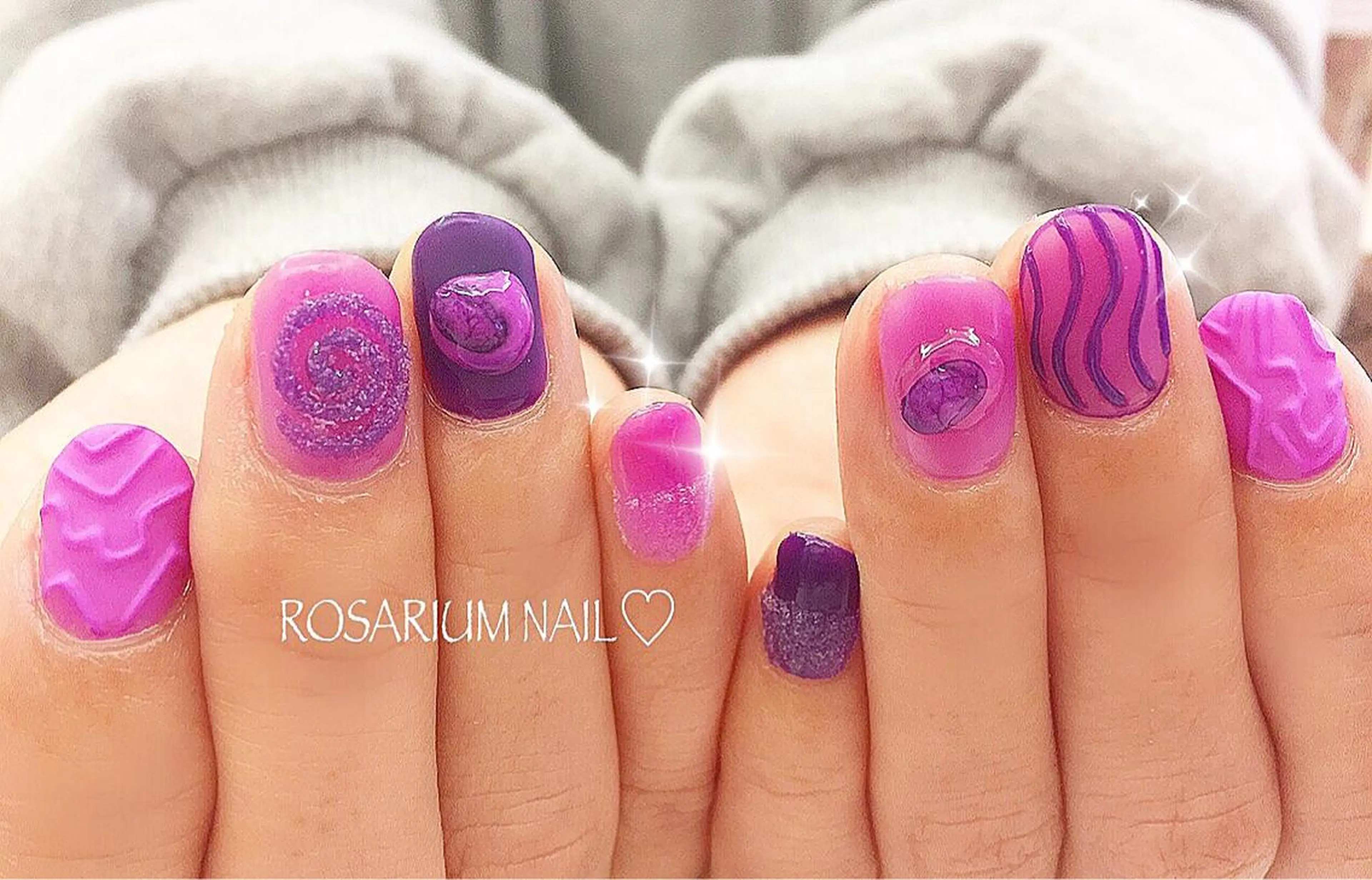 ネイル ROSA RIUMのネイルデザイン